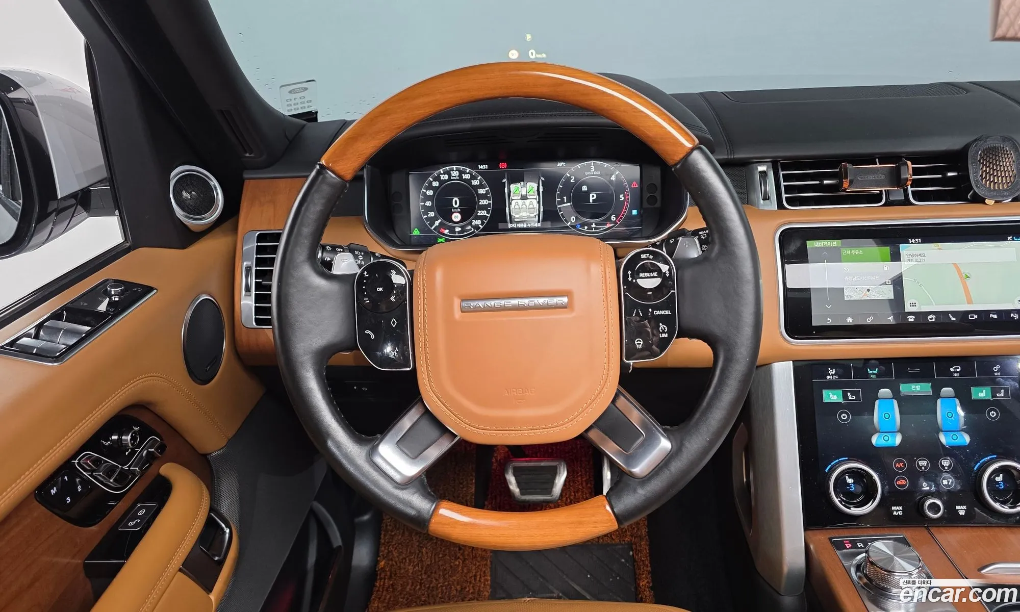 Land Rover Range Rover 2018 SALGA3BJ7JA510773 — 4