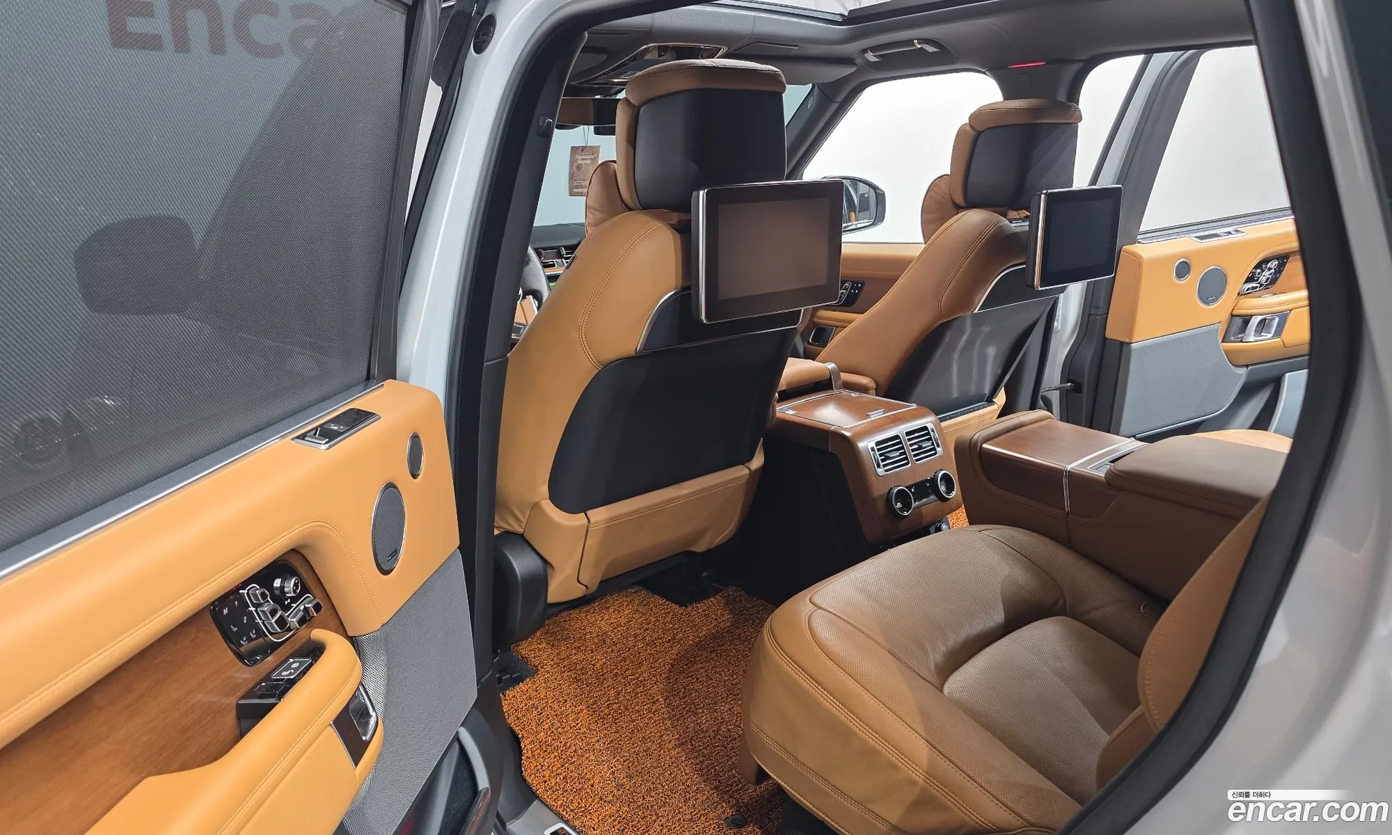Land Rover Range Rover 2018 SALGA3BJ7JA510773 — 8