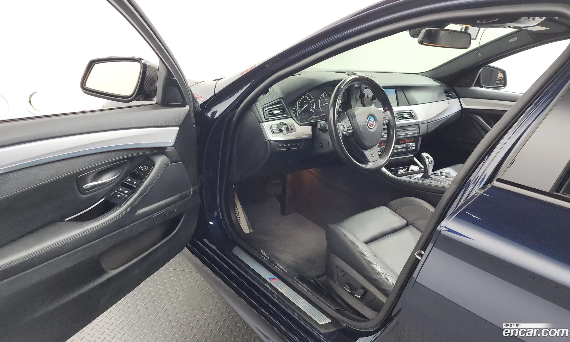 BMW 5 Series 2012 — 5