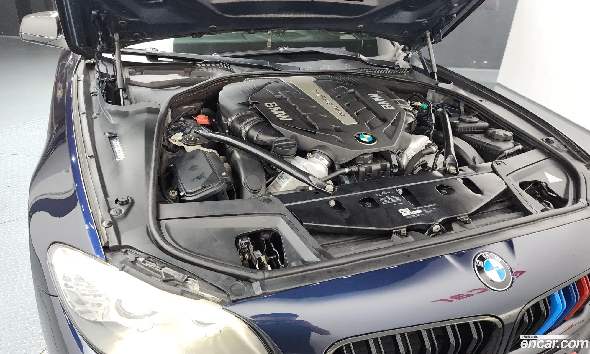 BMW 5 Series 2012 — 12