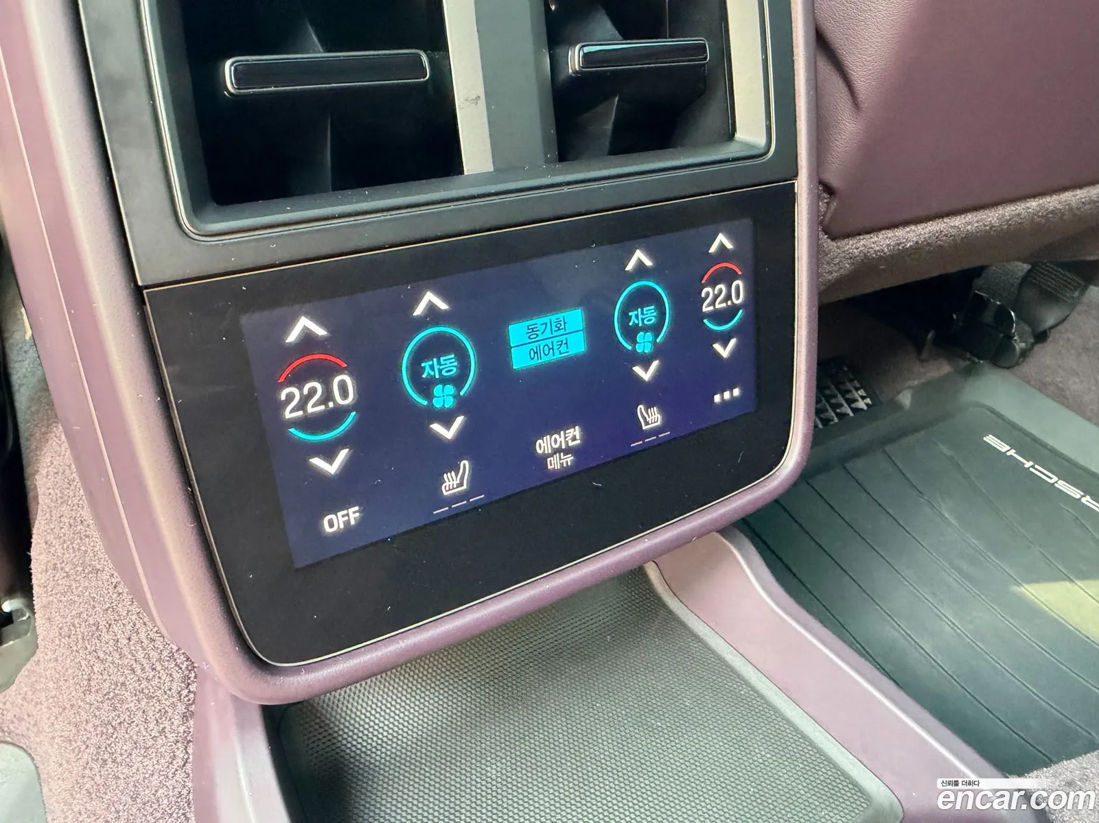 Porsche Taycan 2022 — 17