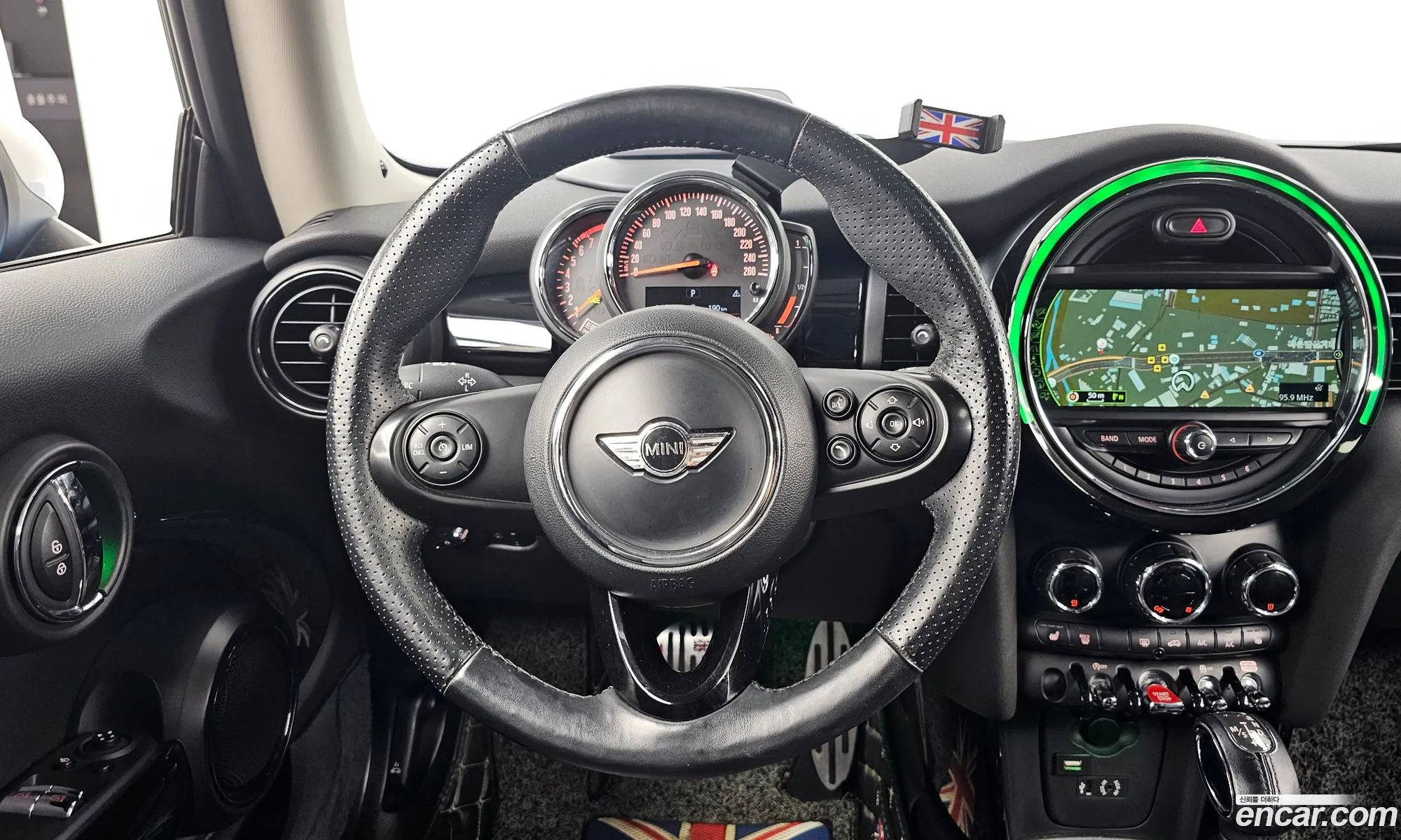 Mini Cooper 2018 WMWXP5100J2F94049 — 32