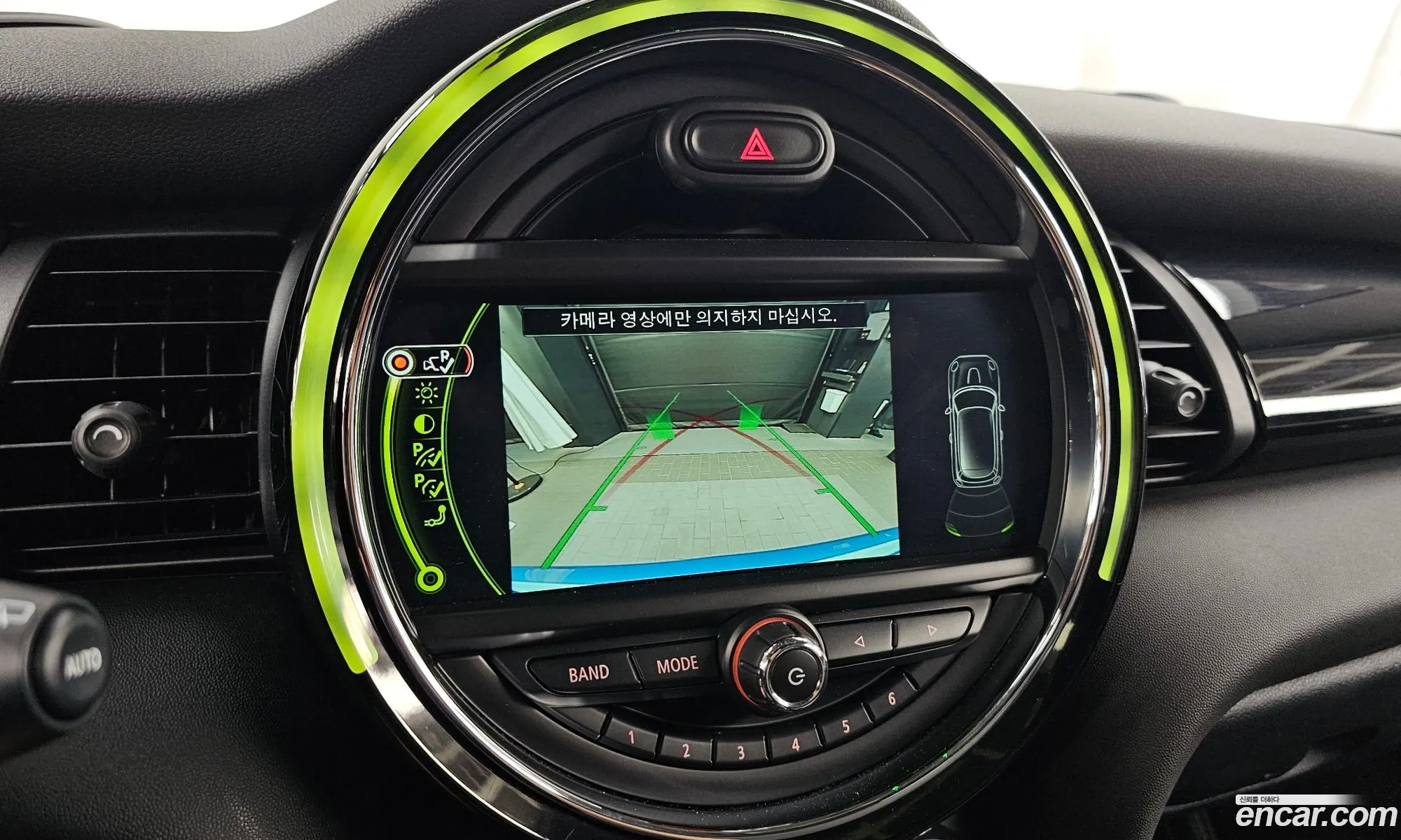 Mini Cooper 2018 WMWXP5100J2F94049 — 3