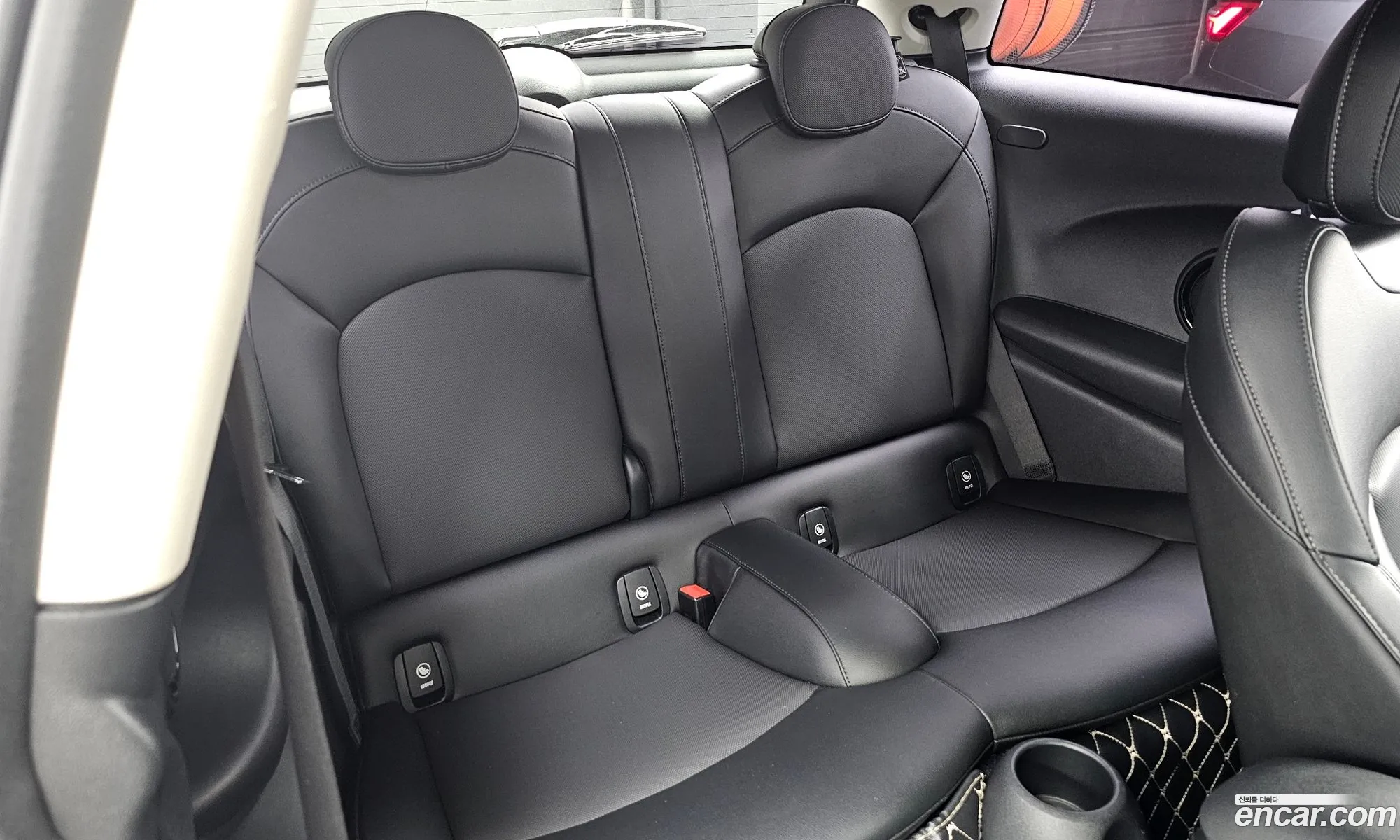 Mini Cooper 2018 WMWXP5100J2F94049 — 23