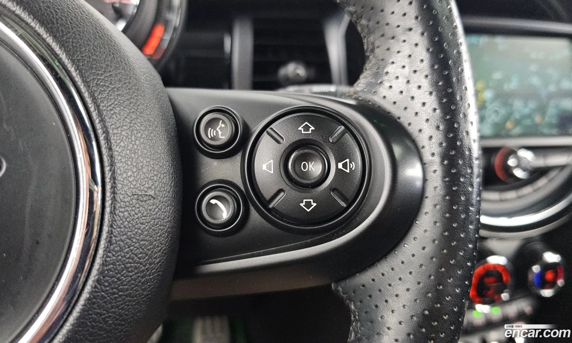 Mini Cooper 2018 WMWXP5100J2F94049 — 2