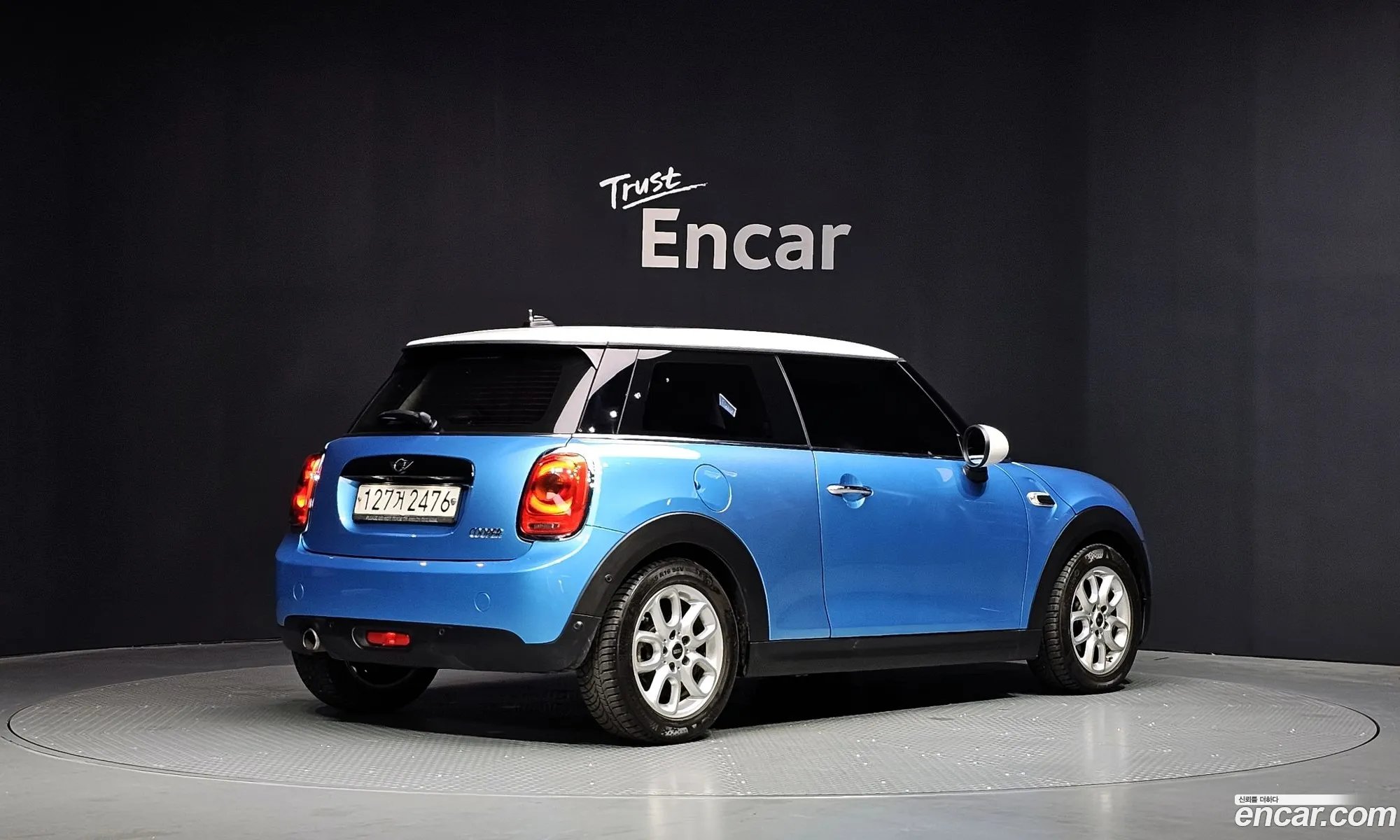 Mini Cooper 2018 WMWXP5100J2F94049 — 17