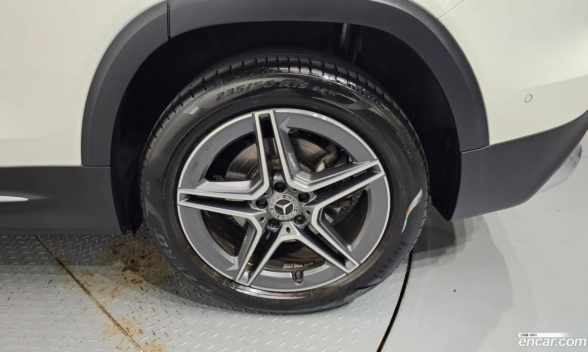 Mercedes-Benz GLB-Class X247 2023 — 17