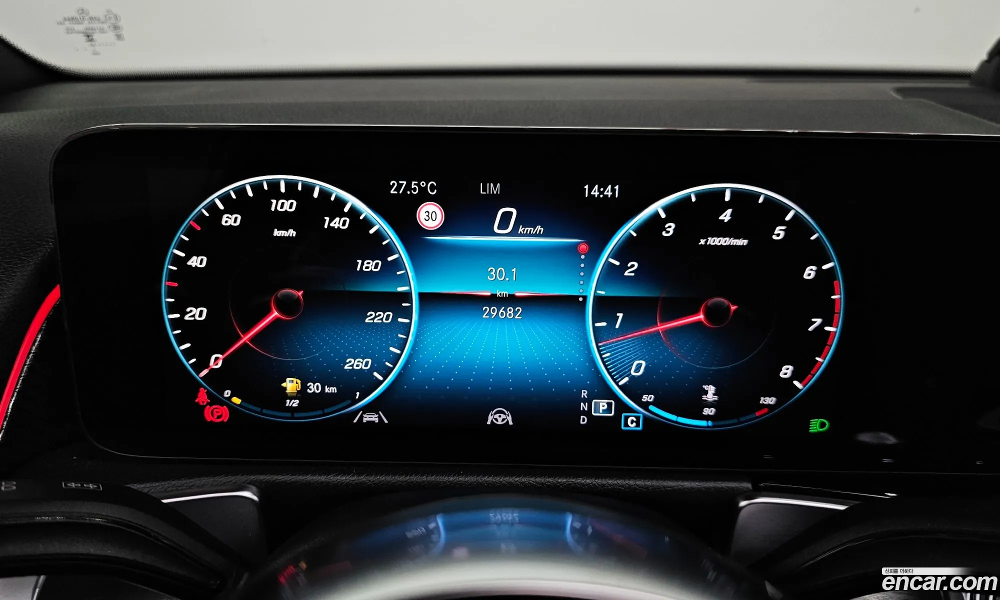 Mercedes-Benz GLB-Class X247 2023 — 18