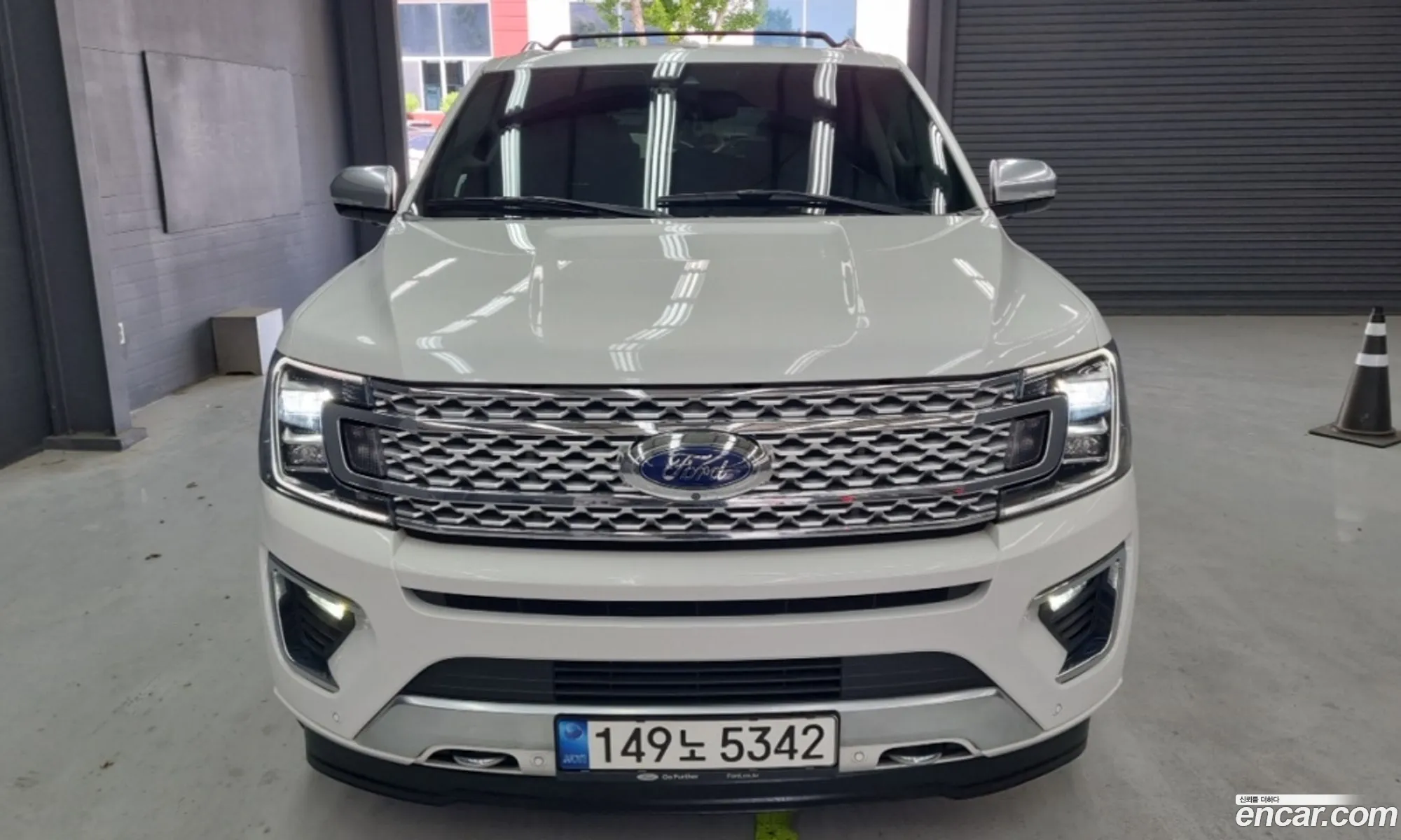 Ford Expedition 2021 — 18