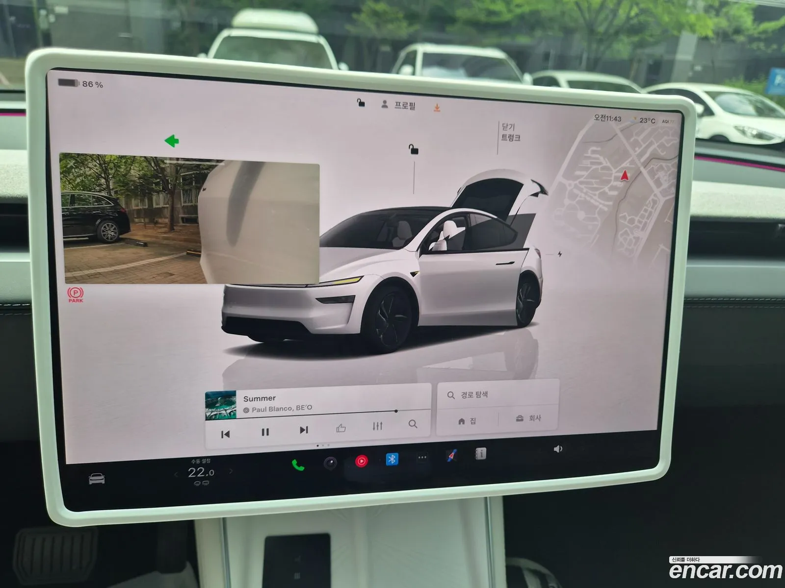Tesla Model Y 2026 — 18
