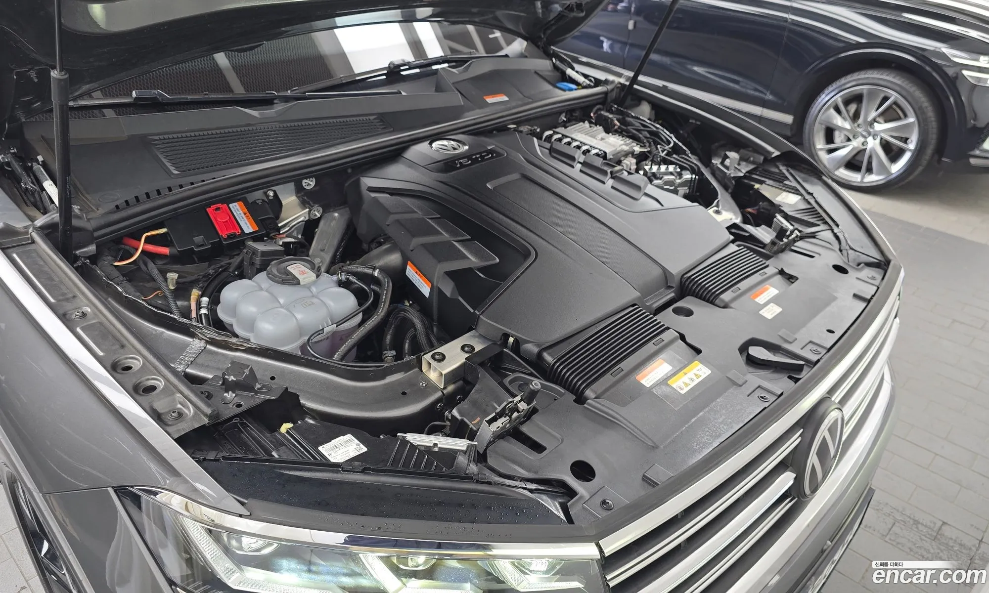 Volkswagen Touareg 2024 — 16