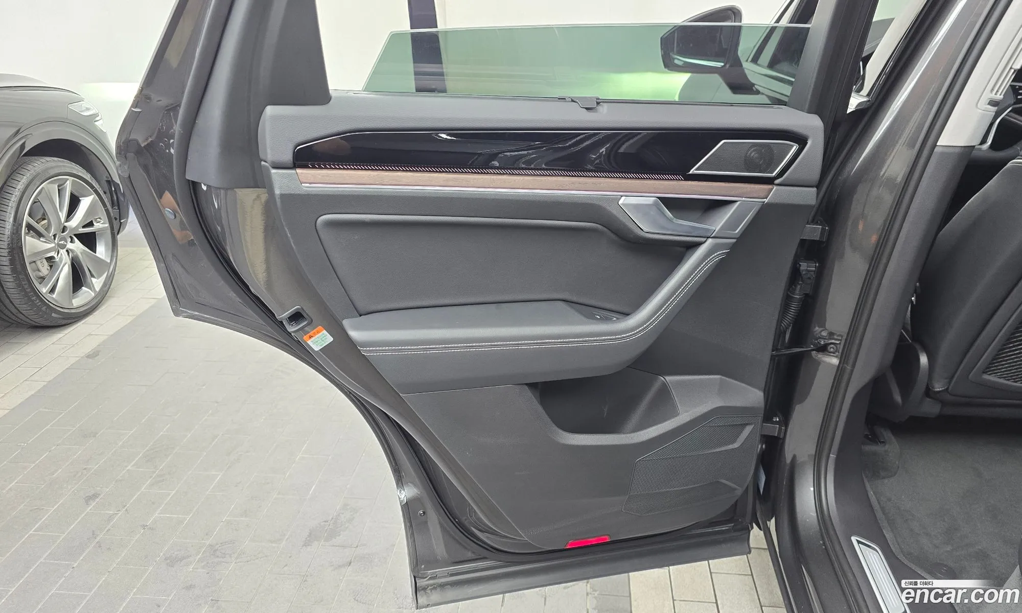 Volkswagen Touareg 2024 — 8