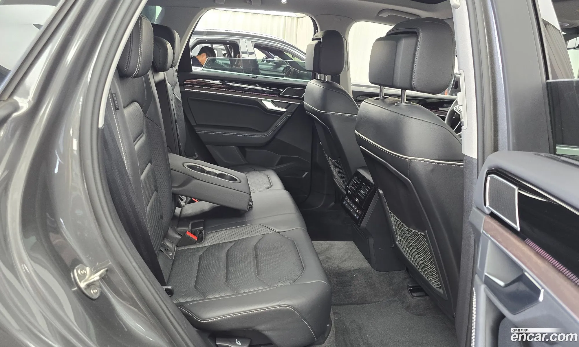 Volkswagen Touareg 2024 — 3