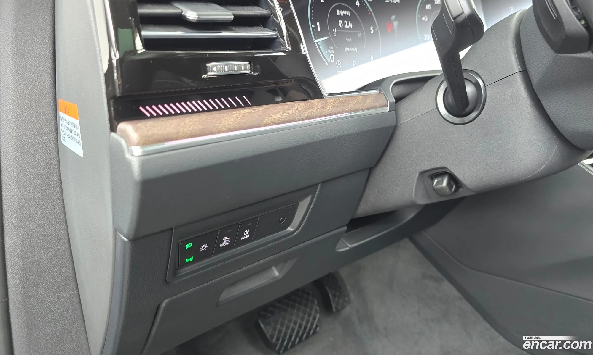 Volkswagen Touareg 2024 — 18