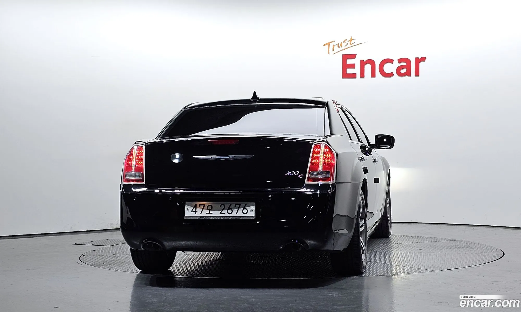 Chrysler 300C 2013 2C3CCACGXDH516617 — 3