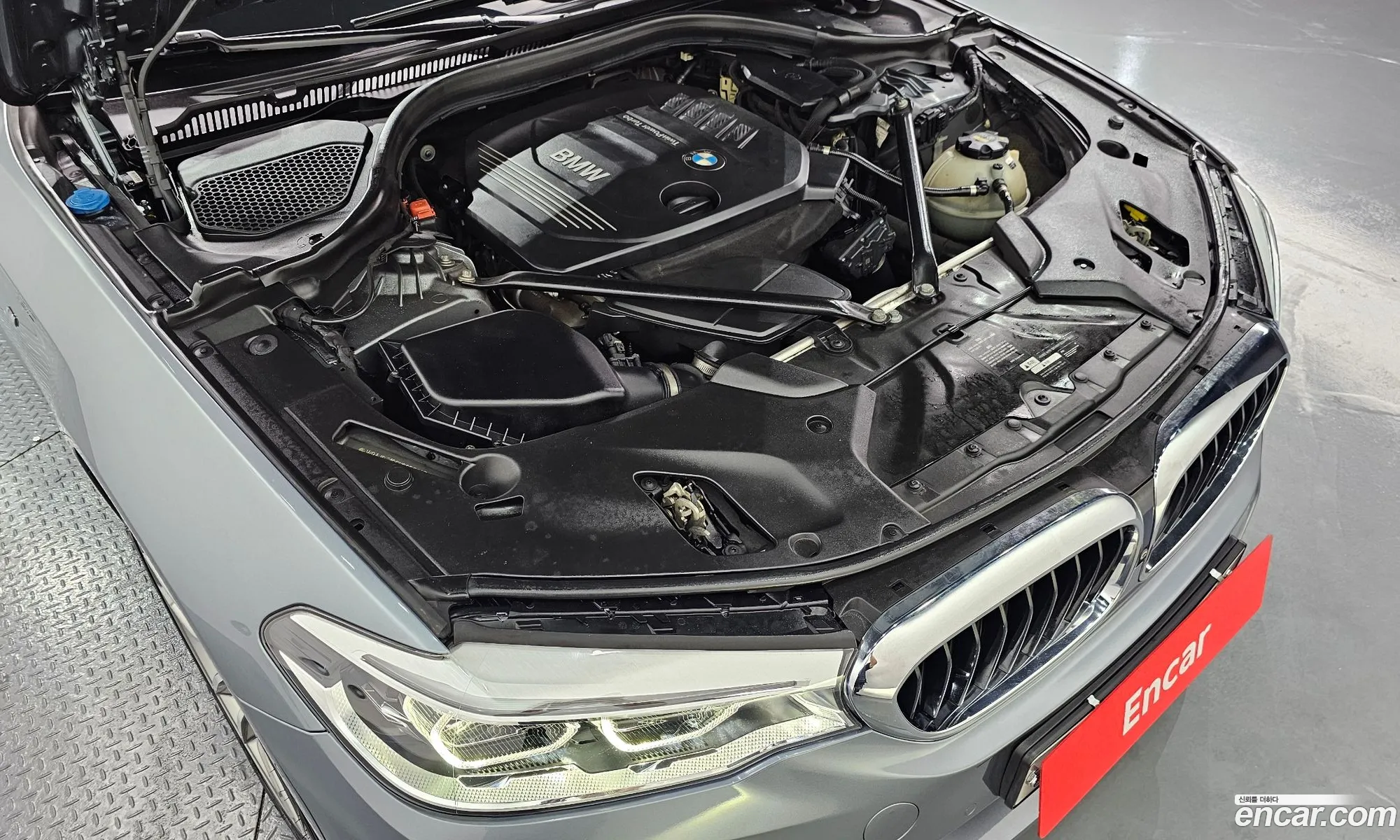 BMW 5 Series 2017 WBAJC3108HG992447 — 10