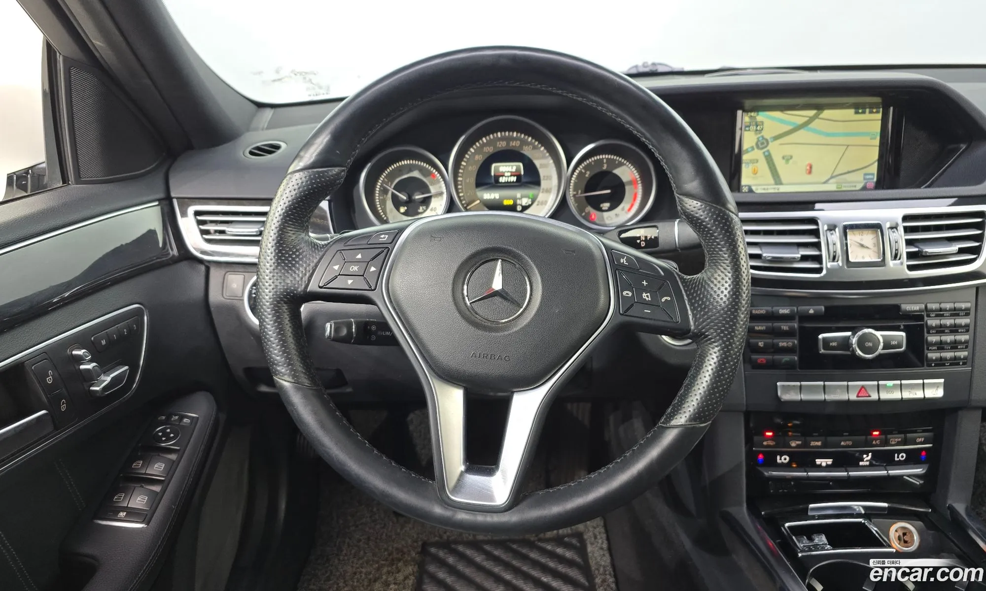 Mercedes-Benz E-Class W212 2013 WDDHF0CBXEA822259 — 14