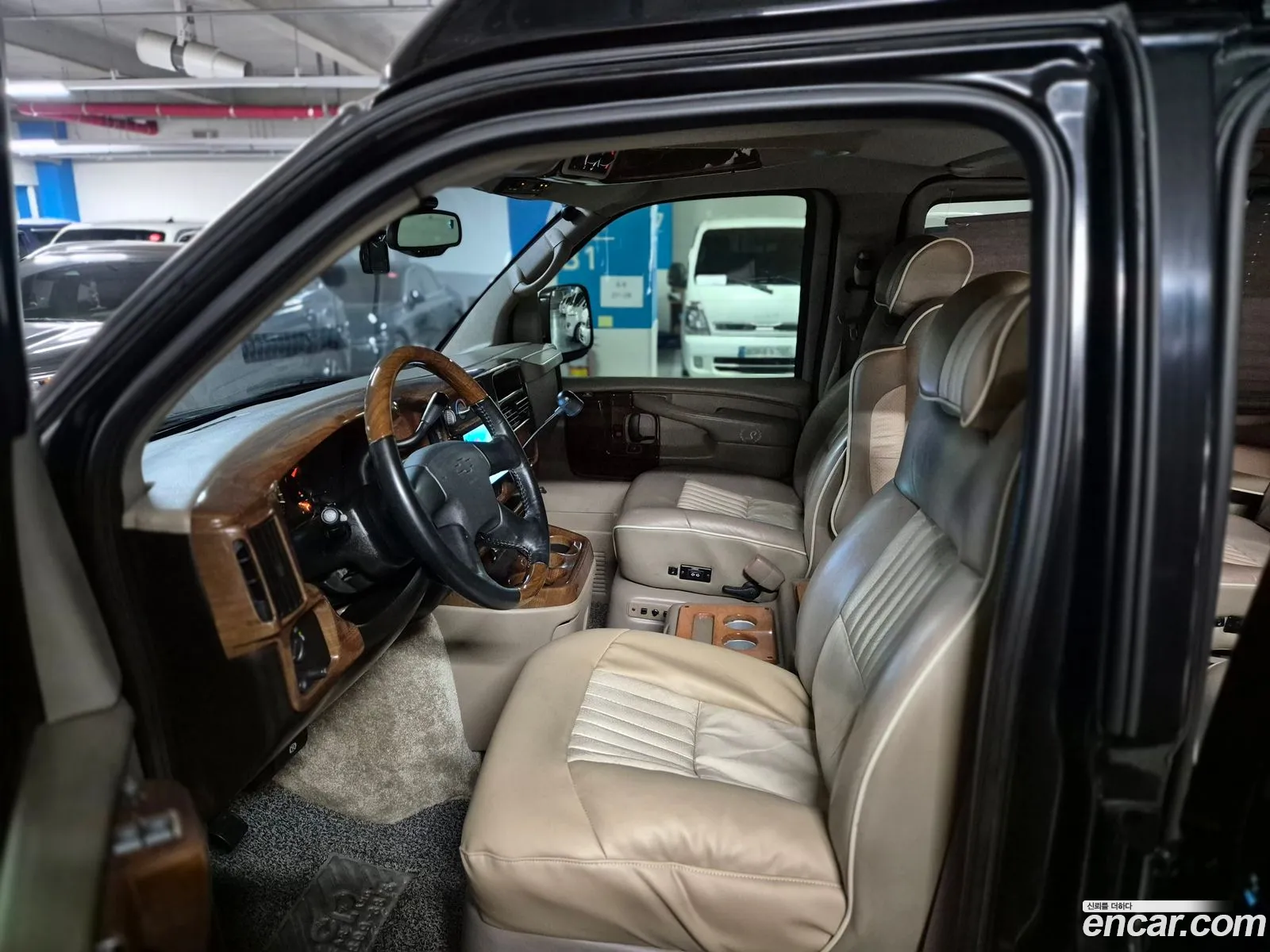 Chevrolet Express Van
