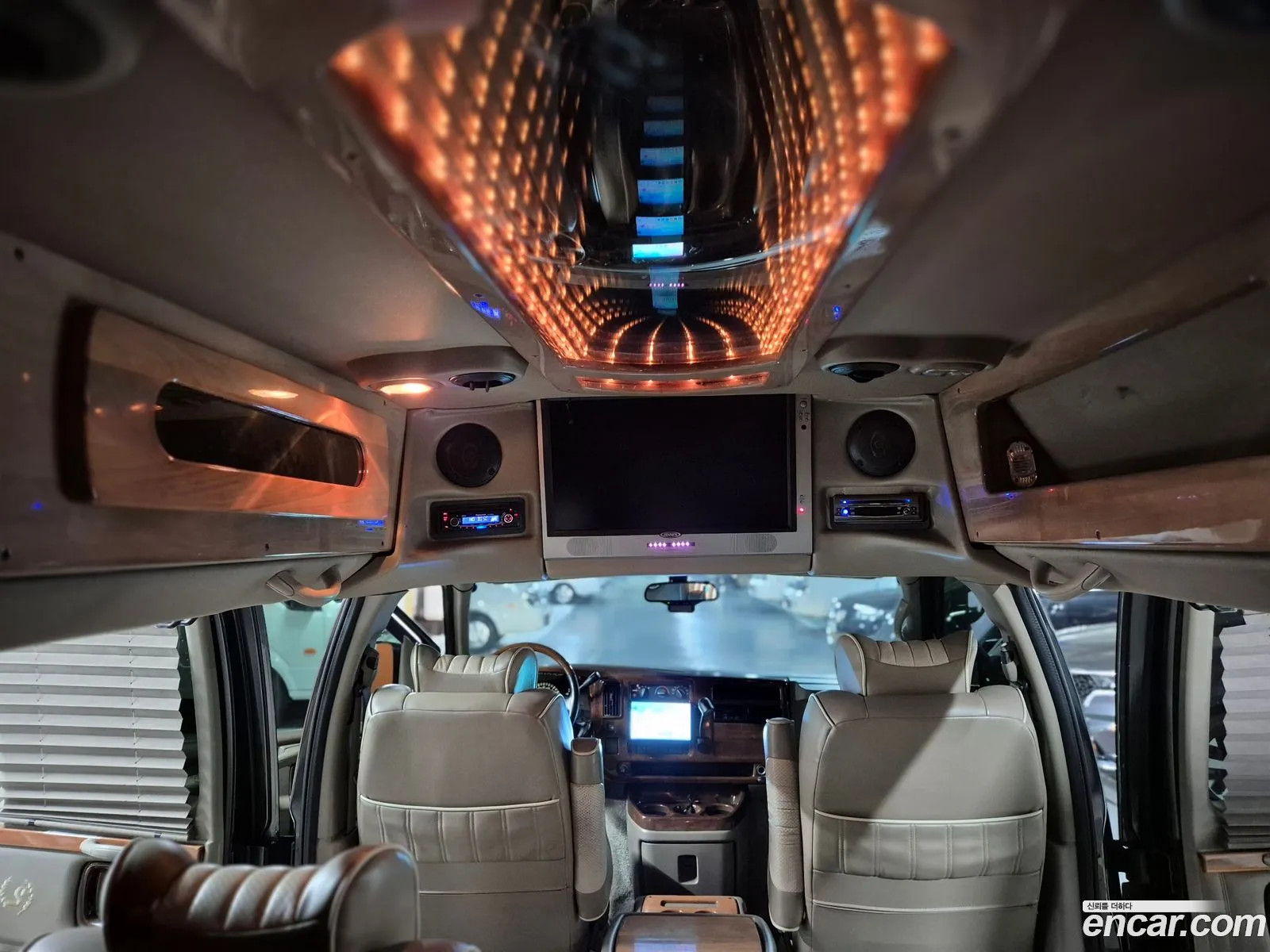 Chevrolet Express Van