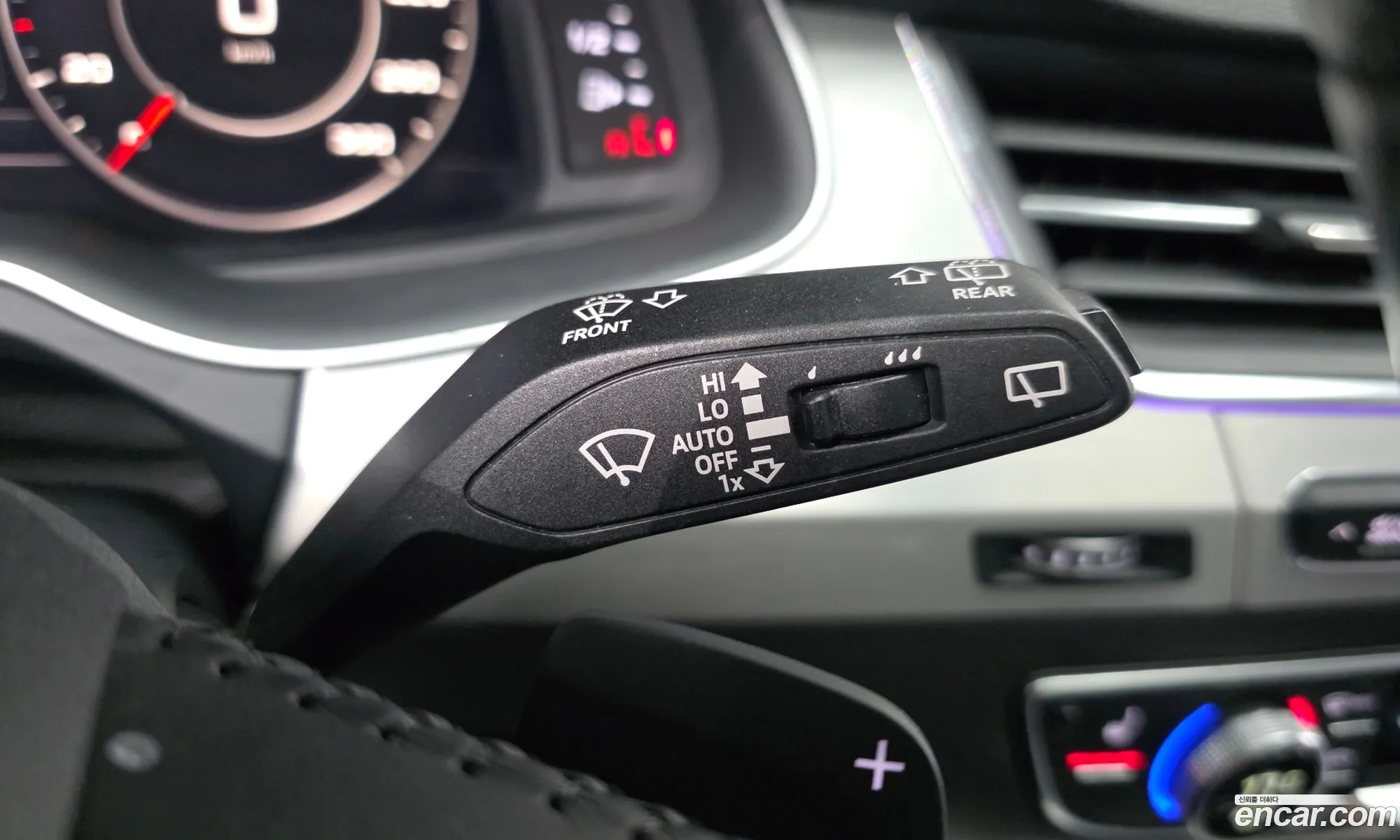 Audi Q7 2019 WAUZZZ4M1KD043866 — 19