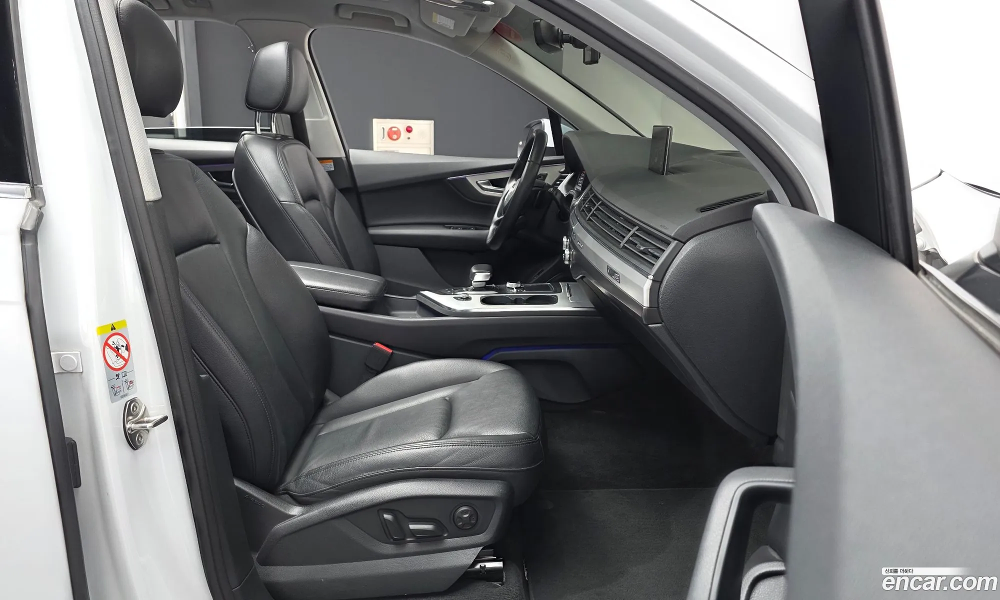 Audi Q7 2019 WAUZZZ4M1KD043866 — 33
