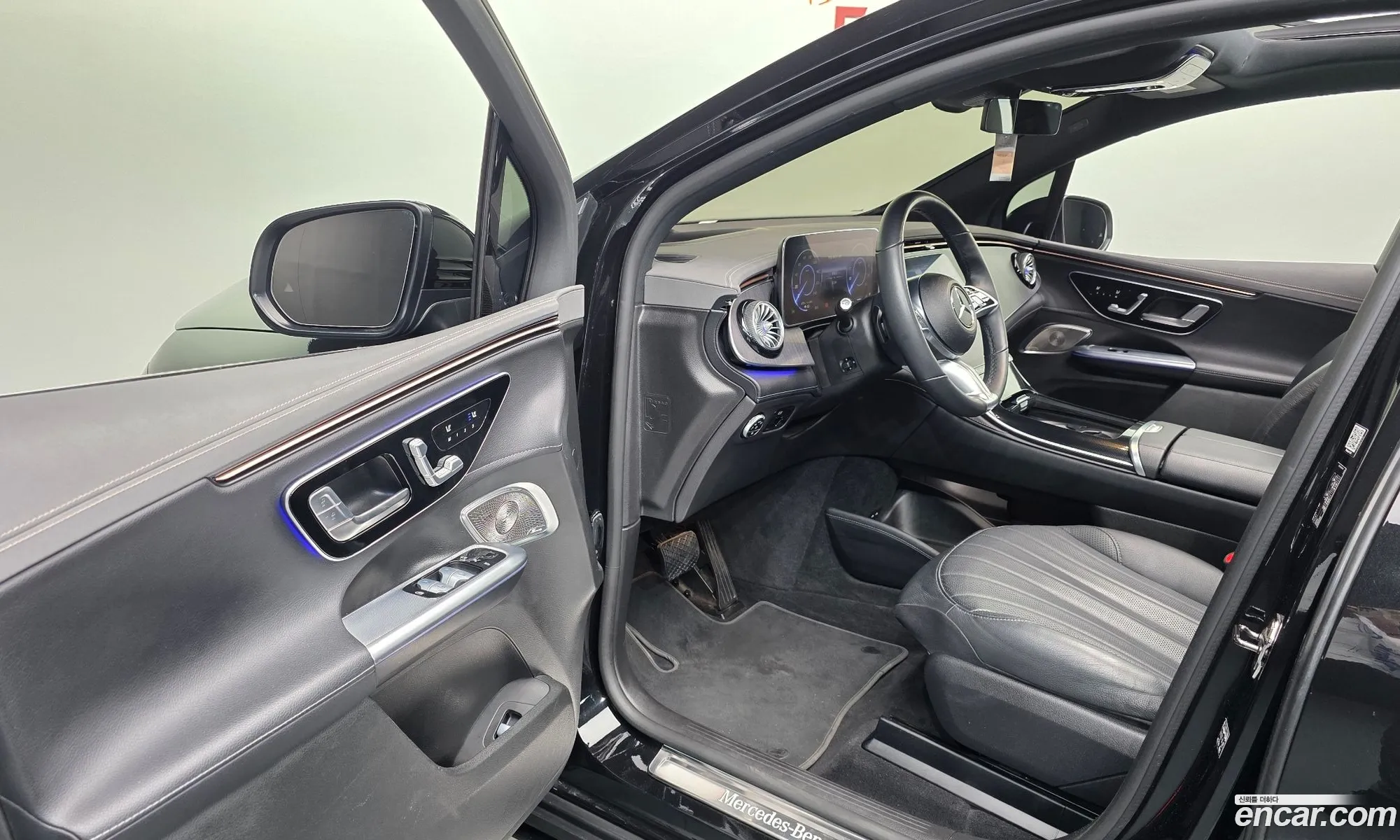 Mercedes-Benz EQE SUV X294 2023 — 17
