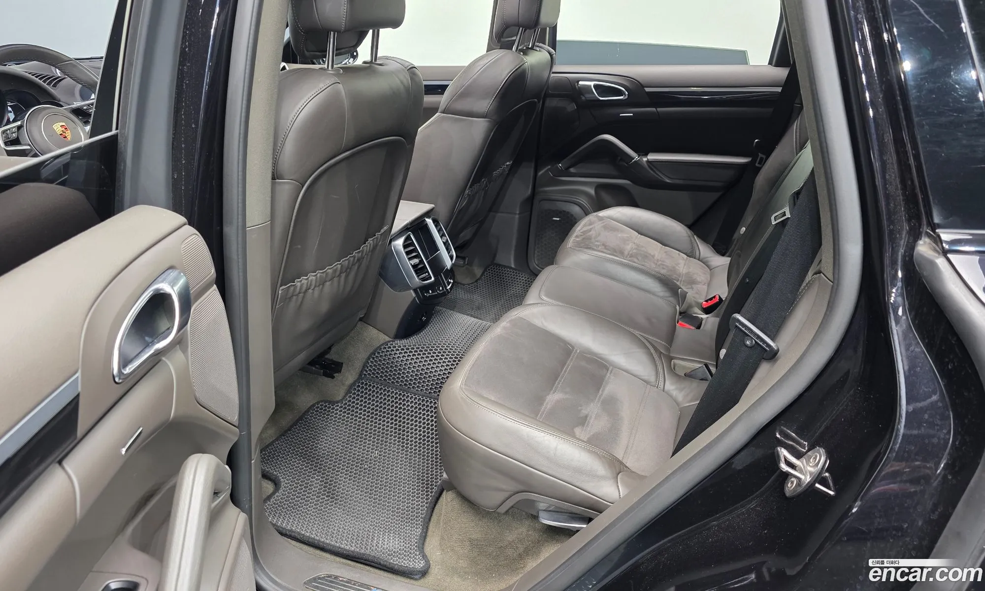 Porsche Cayenne 2017 WP1AF2922HKA32370 — 8