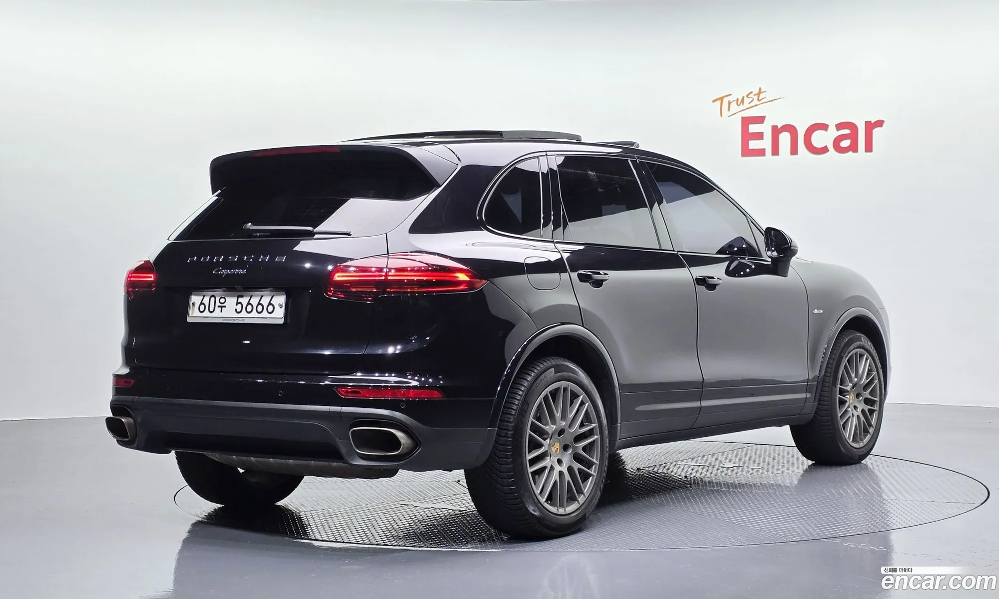 Porsche Cayenne 2017 WP1AF2922HKA32370 — 17