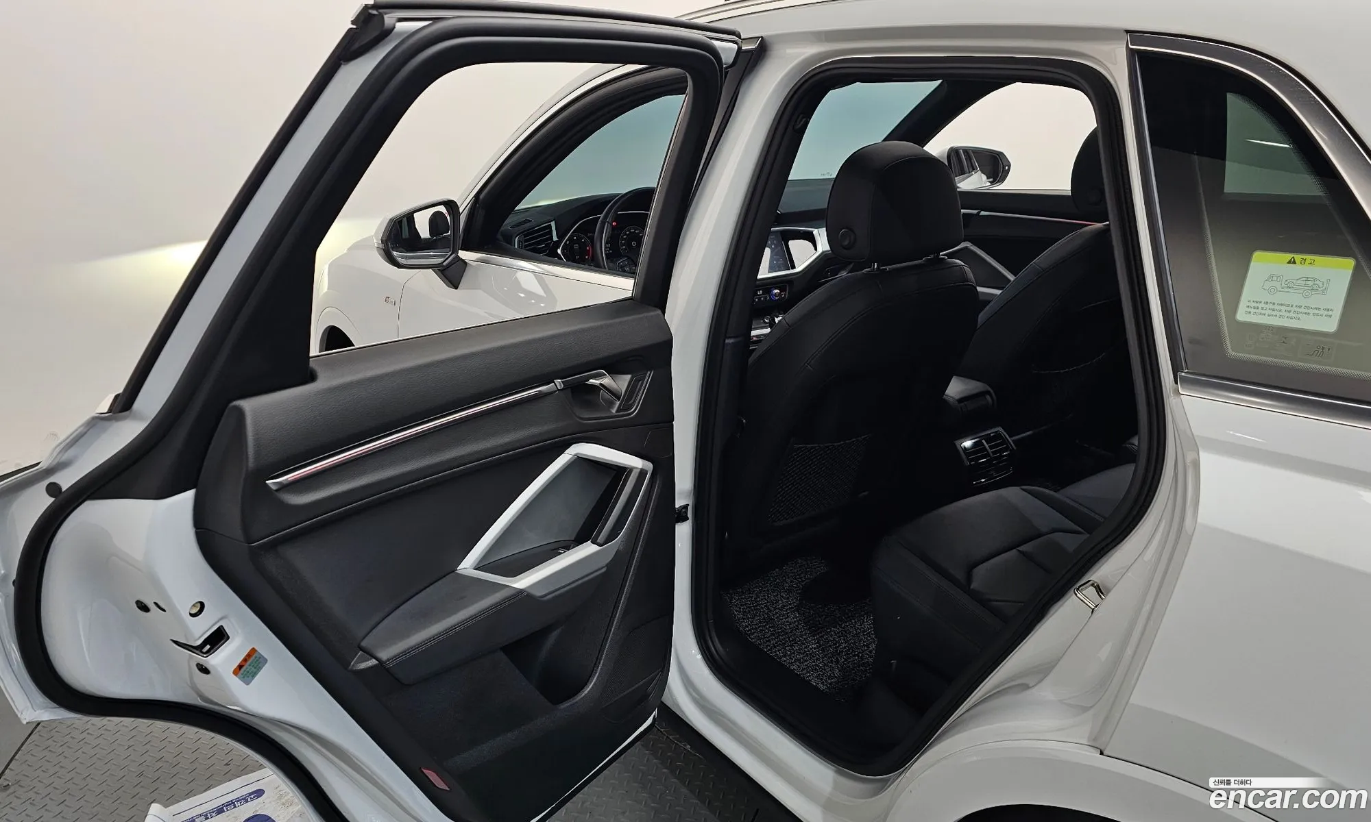 Audi Q3 2022 WAUZZZF30P1011990 — 7