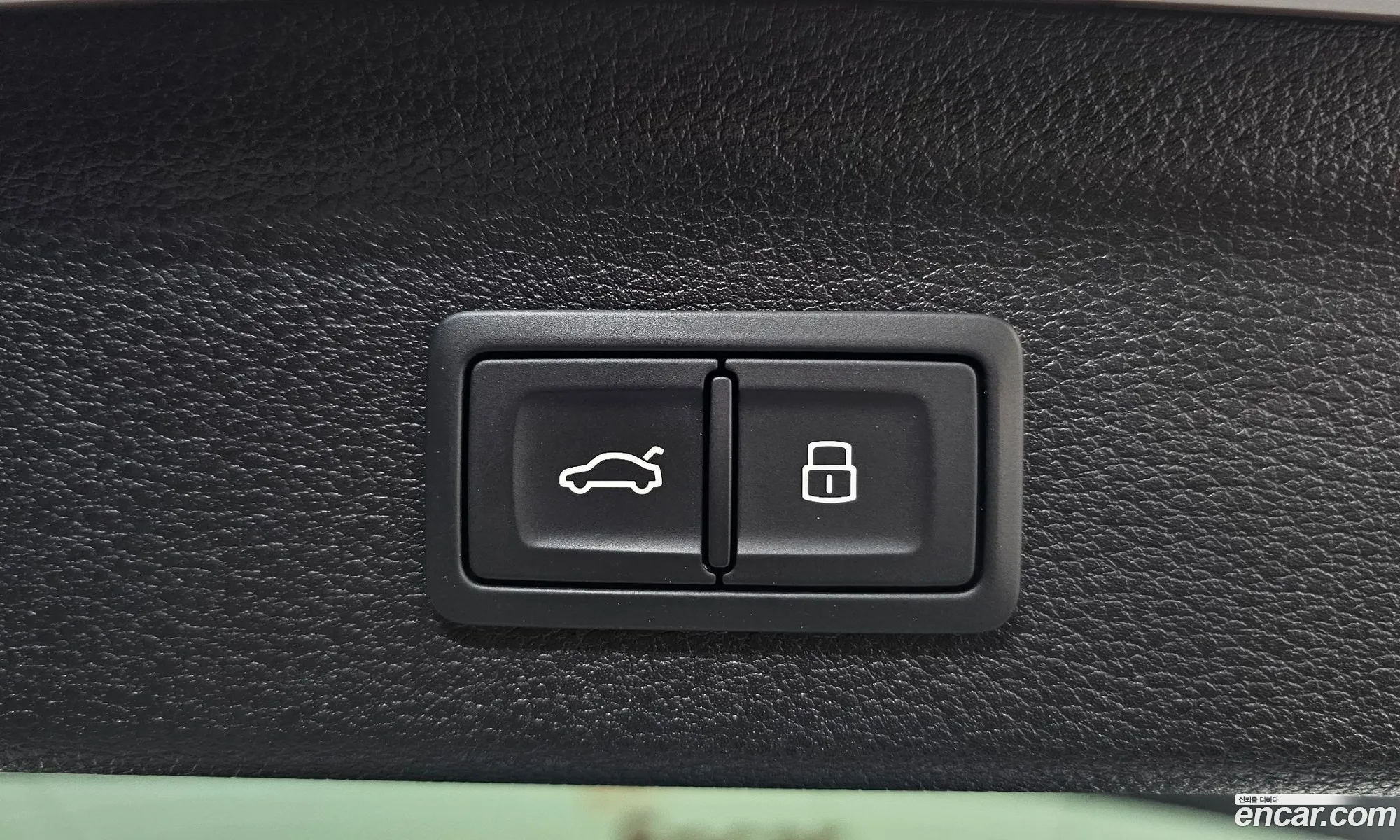 Audi Q3 2022 WAUZZZF30P1011990 — 5