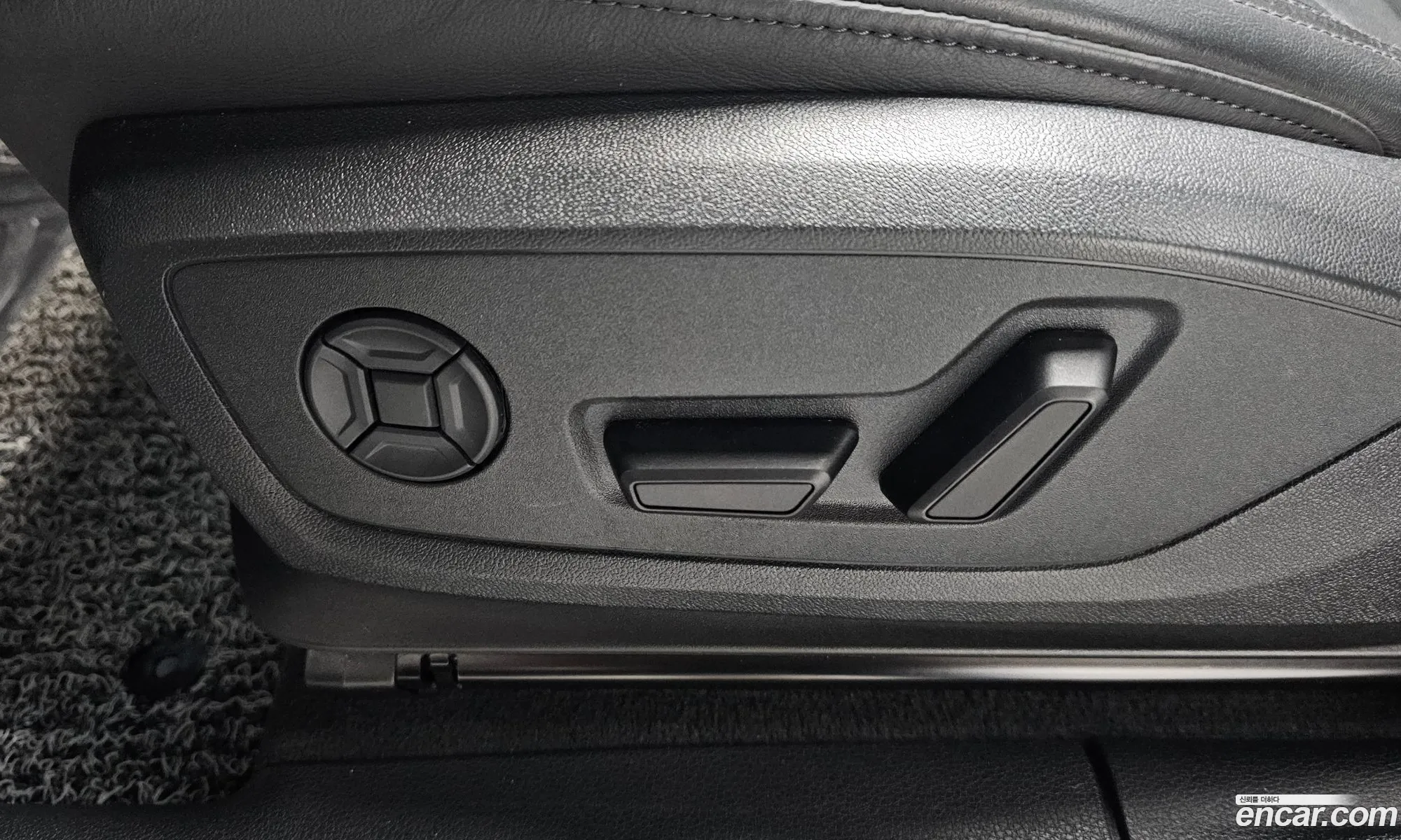 Audi Q3 2022 WAUZZZF30P1011990 — 19