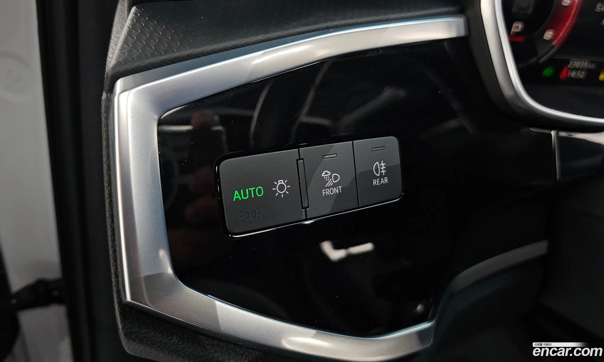 Audi Q3 2022 WAUZZZF30P1011990 — 10