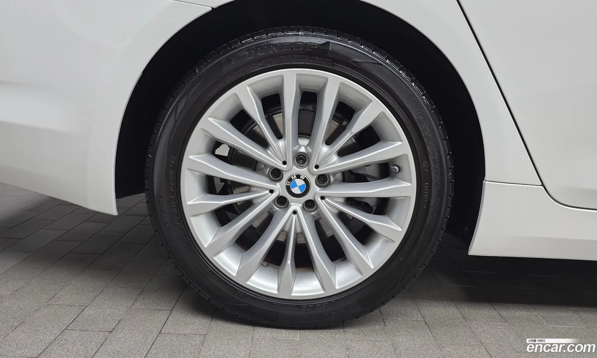 BMW 5 Series 2019 — 13