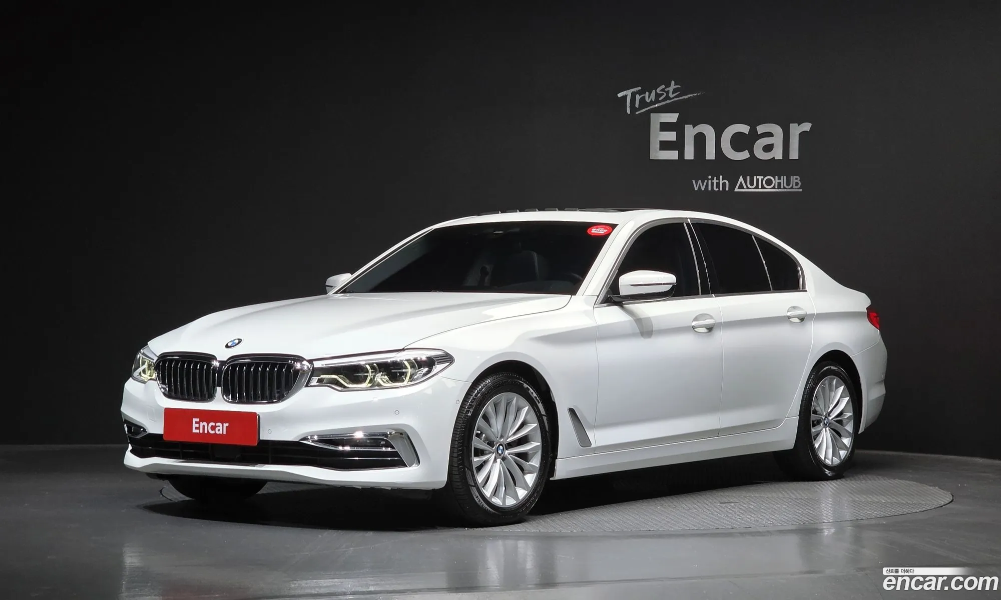 BMW 5 Series 2019 — 26