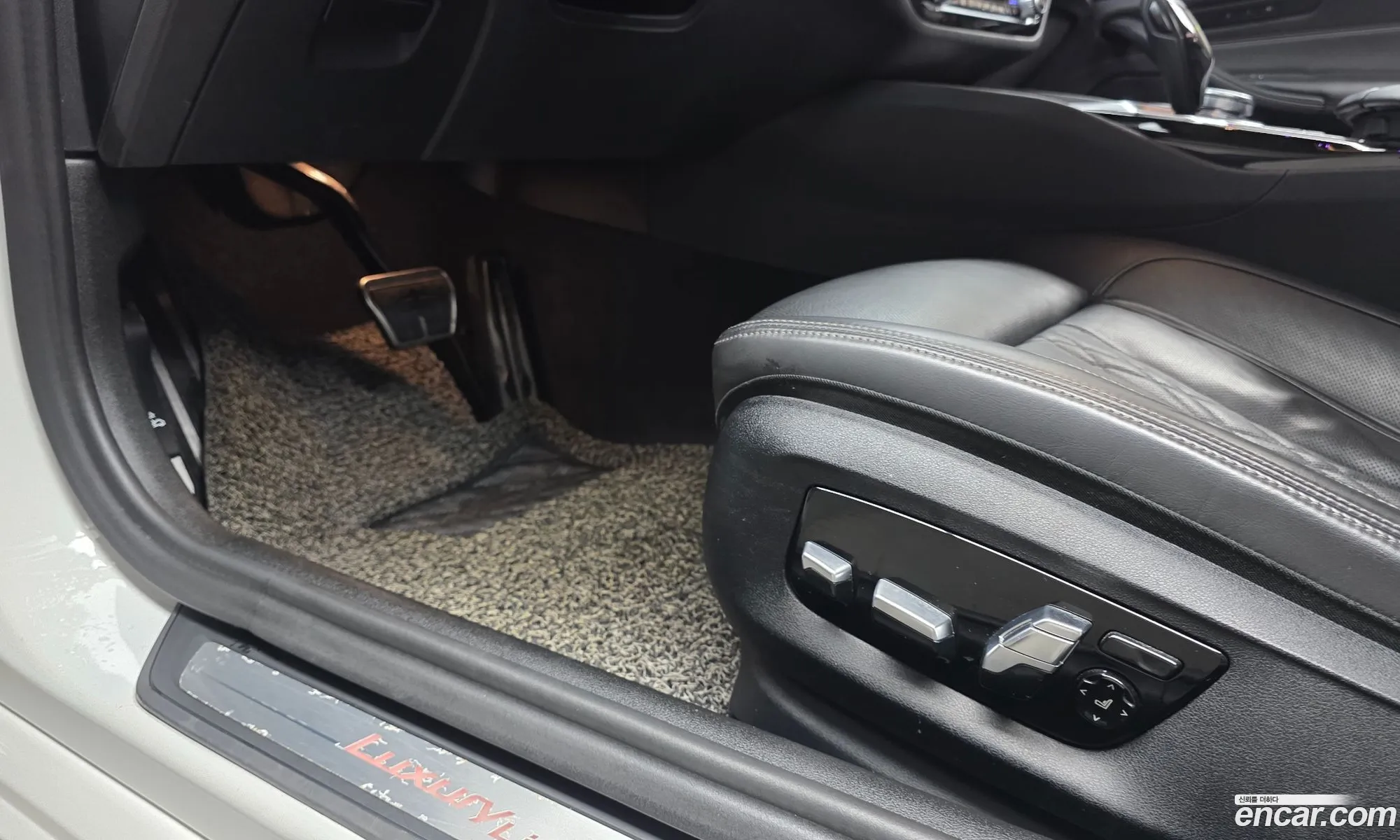 BMW 5 Series 2019 — 27