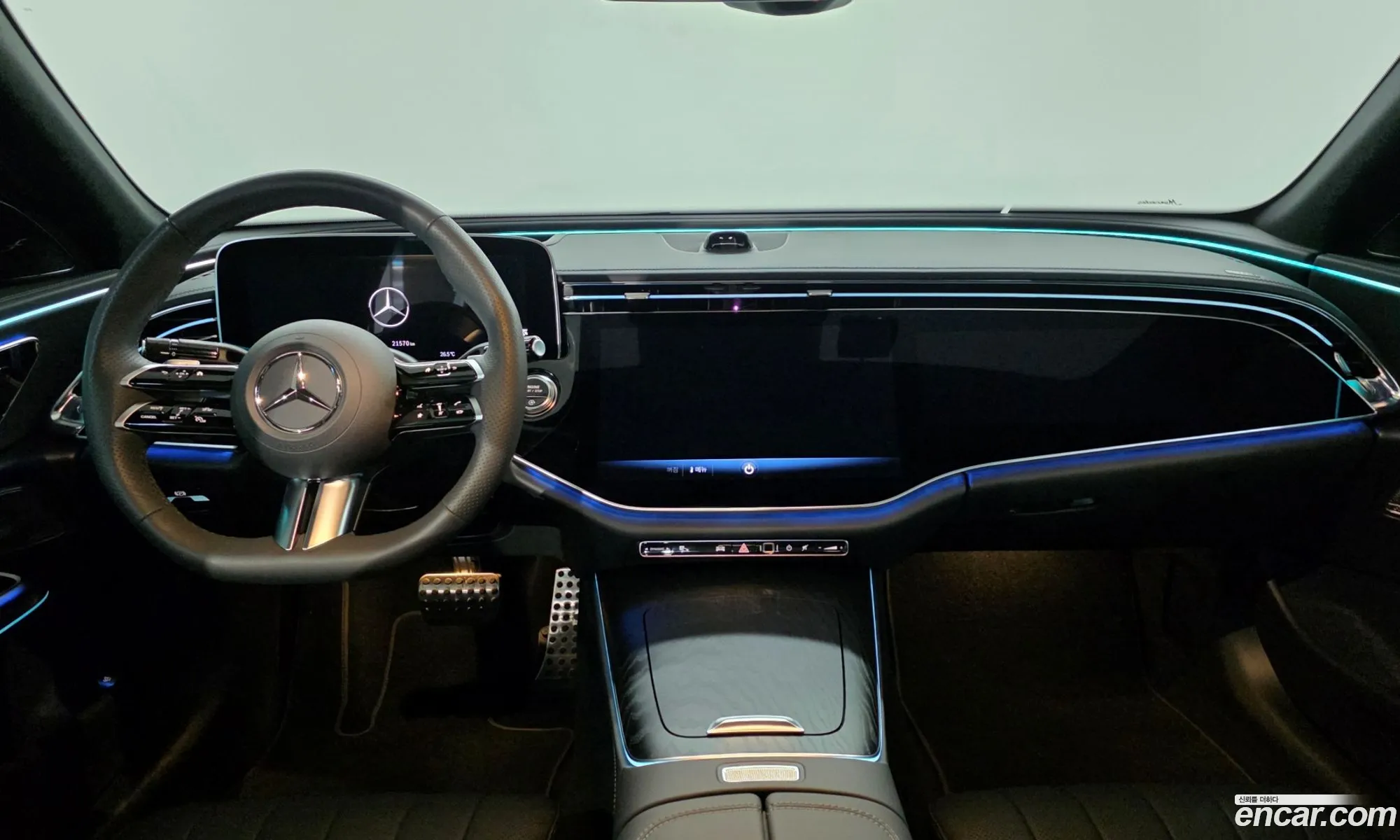 Mercedes-Benz E-Class W214 2025 — 3
