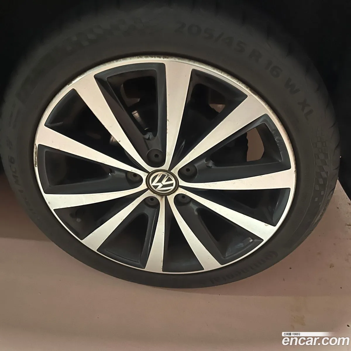 Volkswagen Polo 2016 — 12