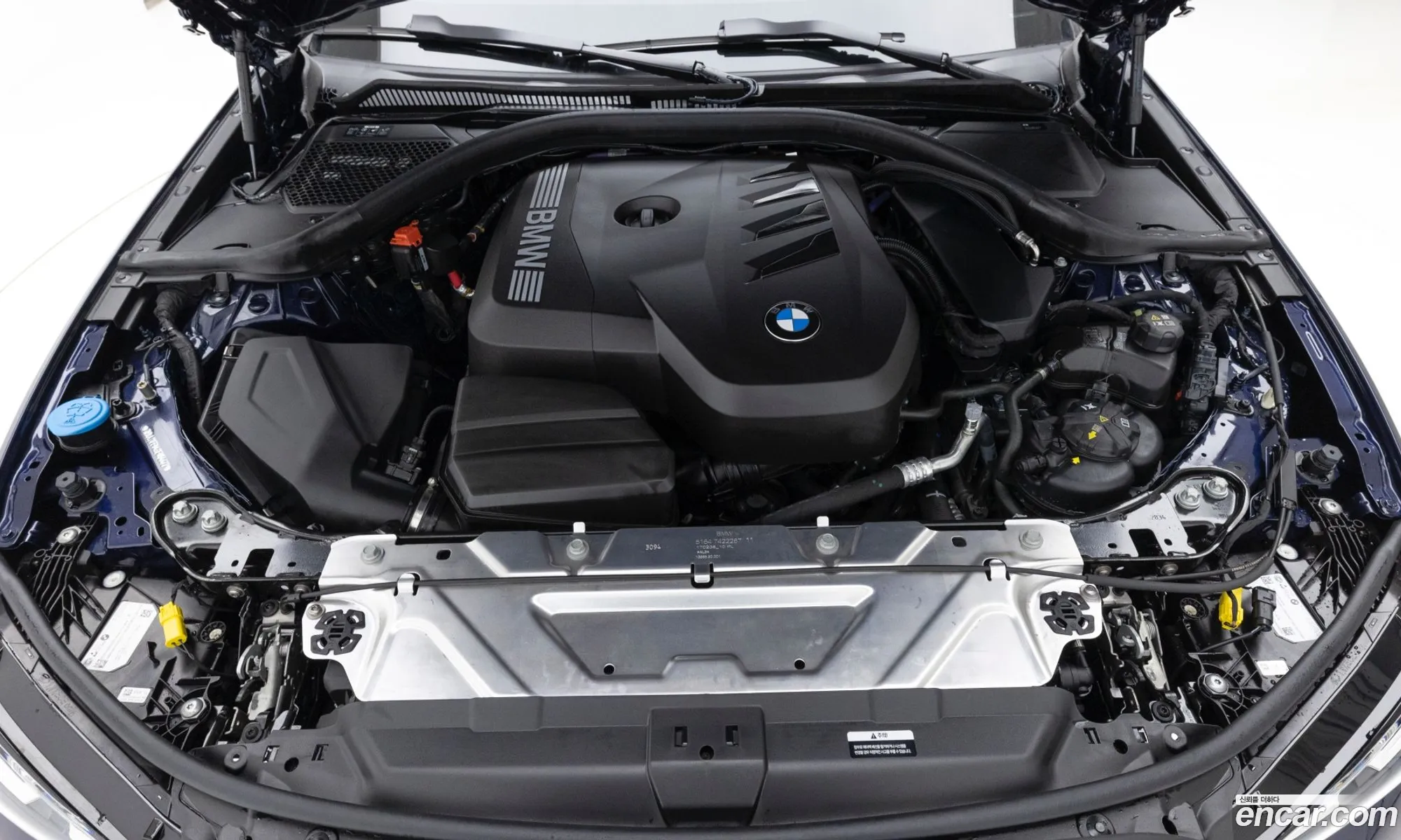 BMW 3 Series 2025 — 8