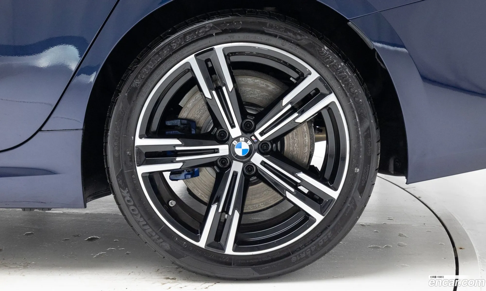 BMW 3 Series 2025 — 4