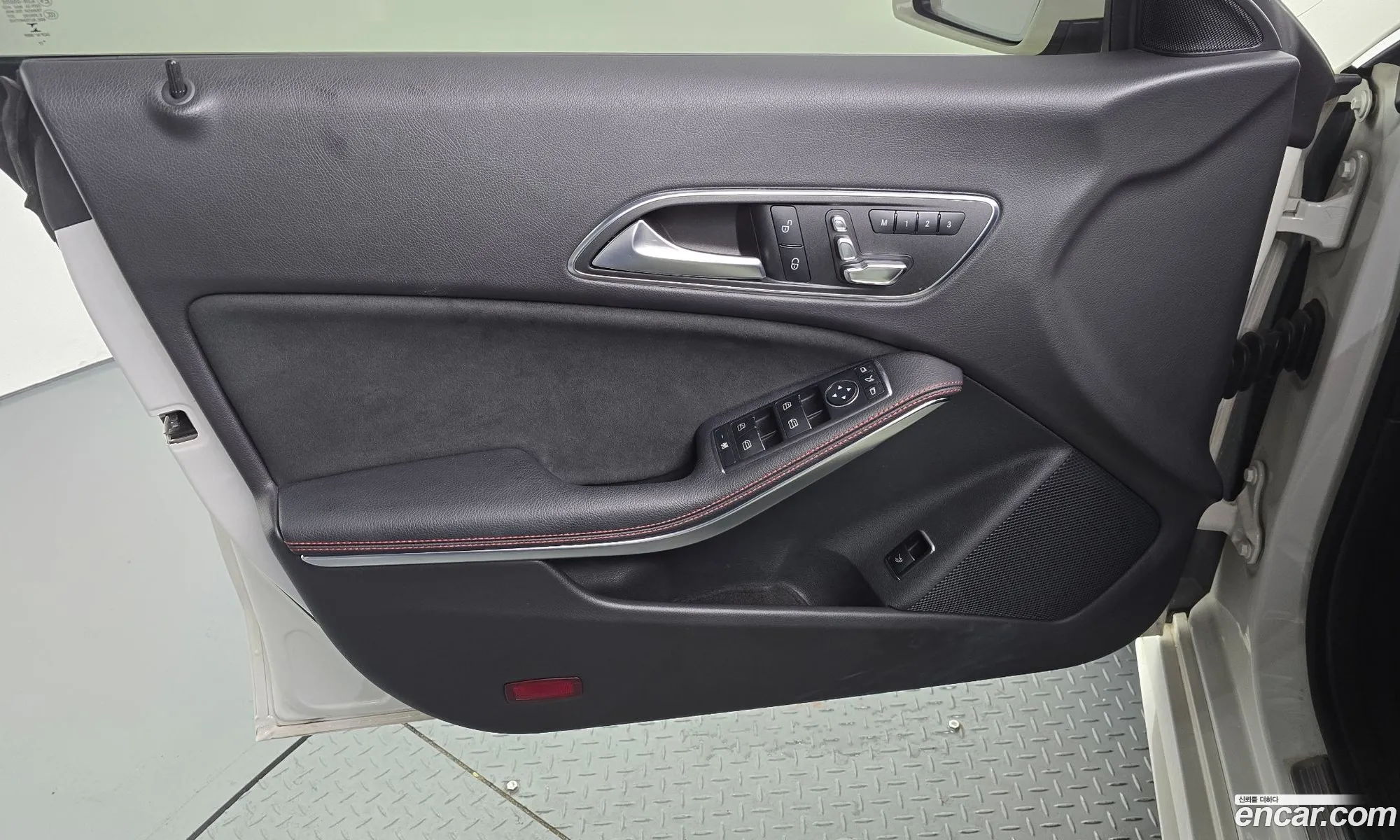Mercedes-Benz CLA-Class C117 2018 — 11