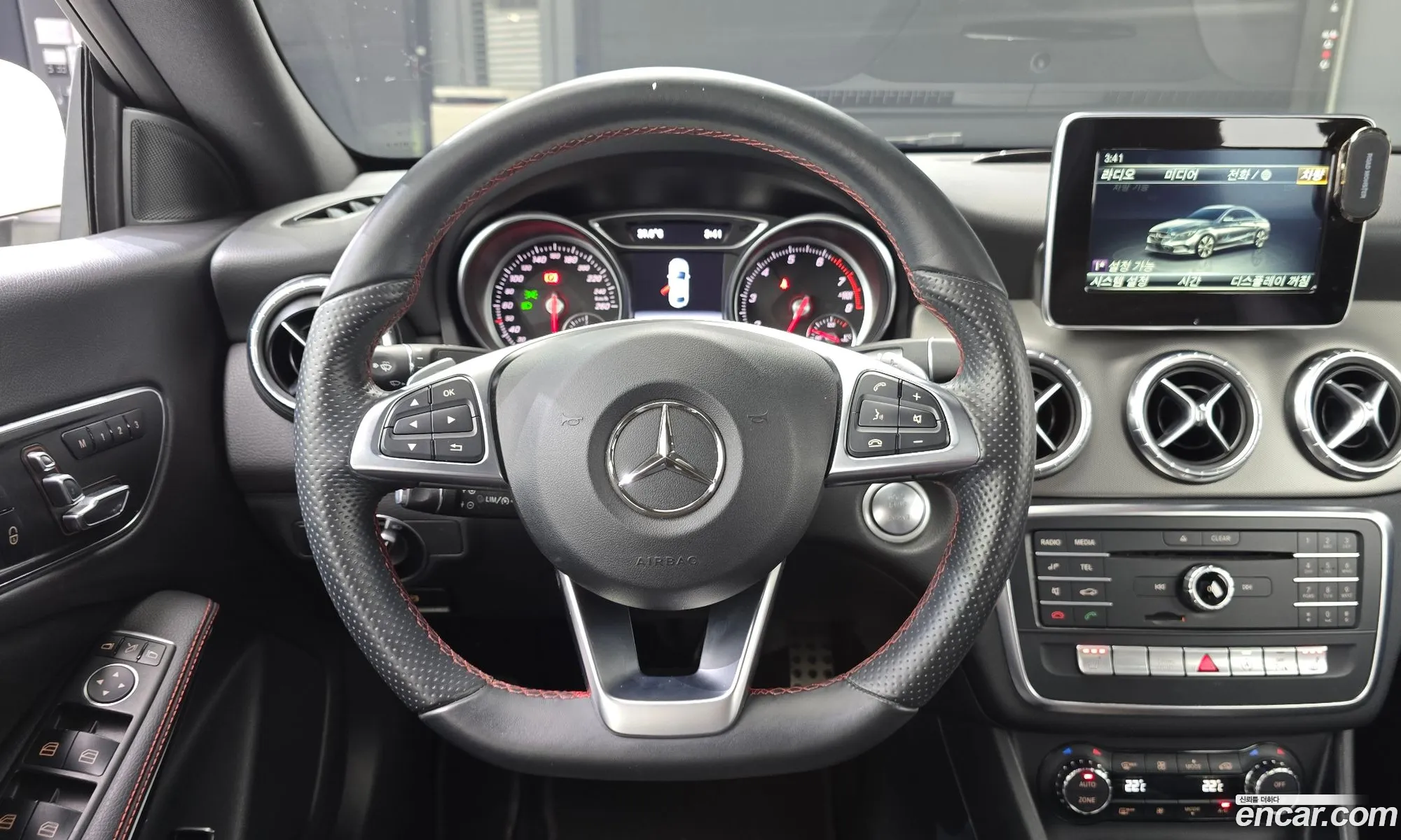 Mercedes-Benz CLA-Class C117 2018 — 5