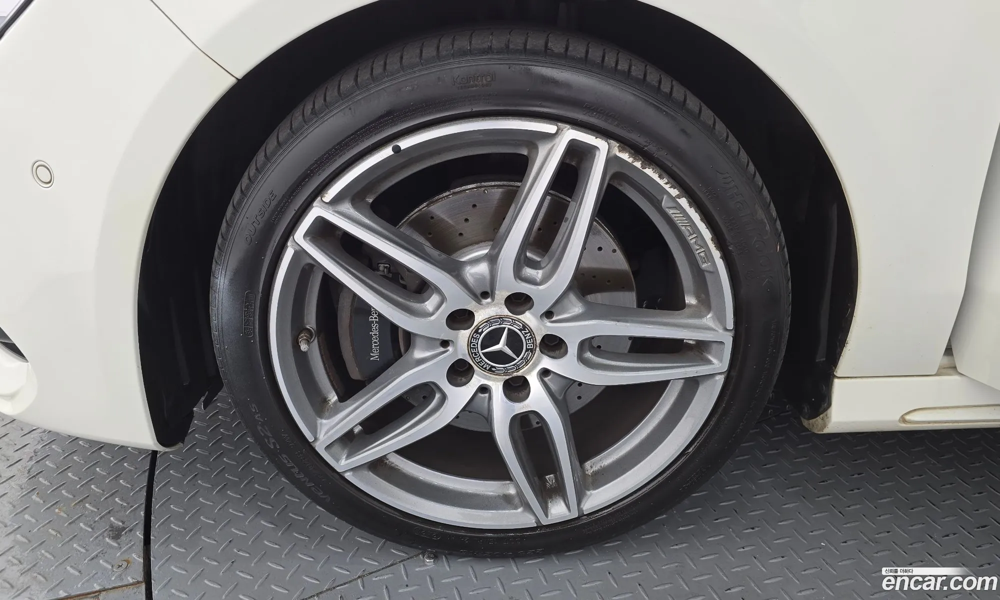 Mercedes-Benz CLA-Class C117 2018 — 29