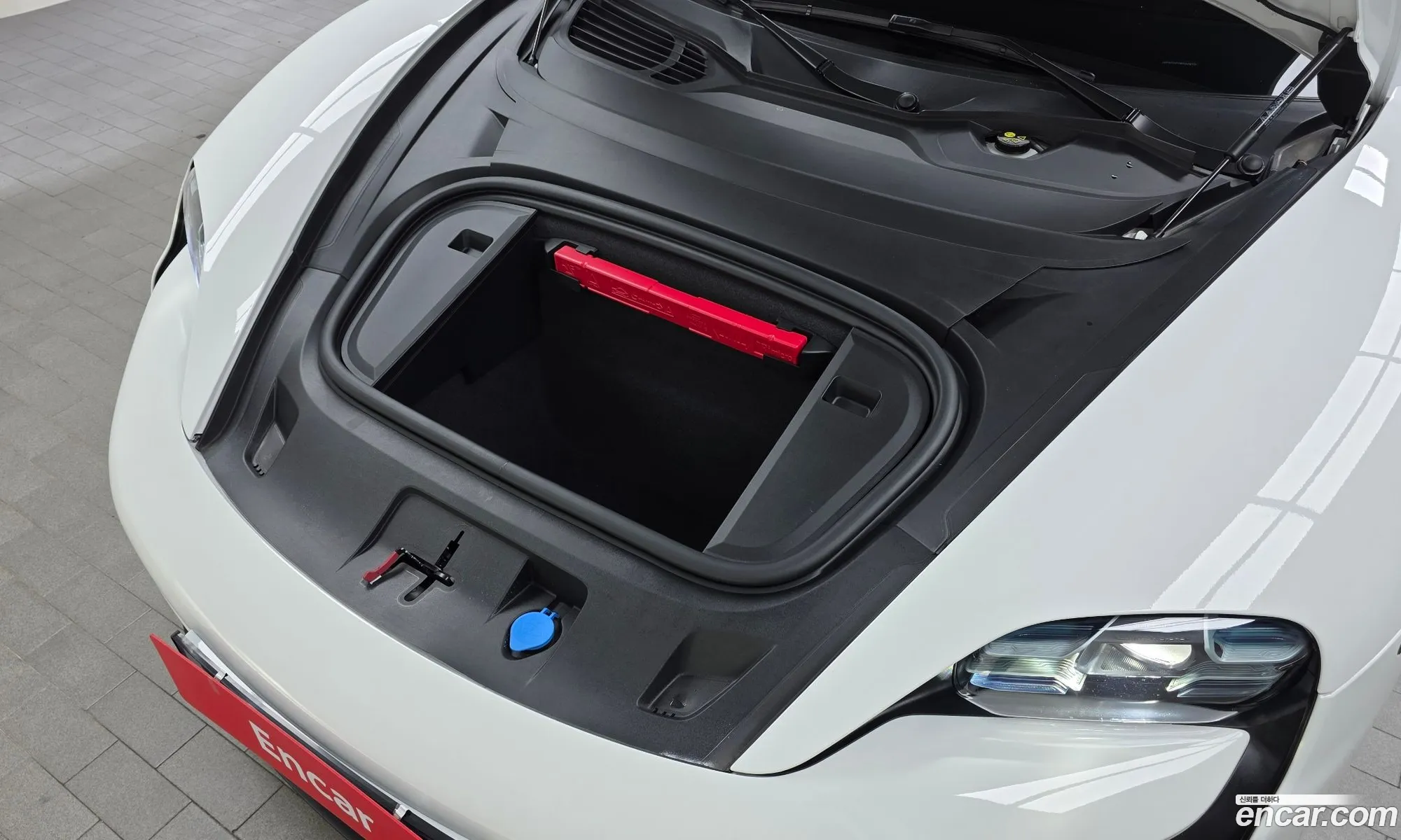 Porsche Taycan 2023 WP0AD2Y10PSA48276 — 12
