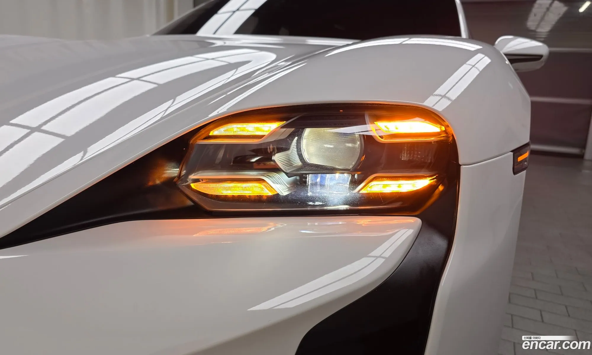 Porsche Taycan 2023 WP0AD2Y10PSA48276 — 16