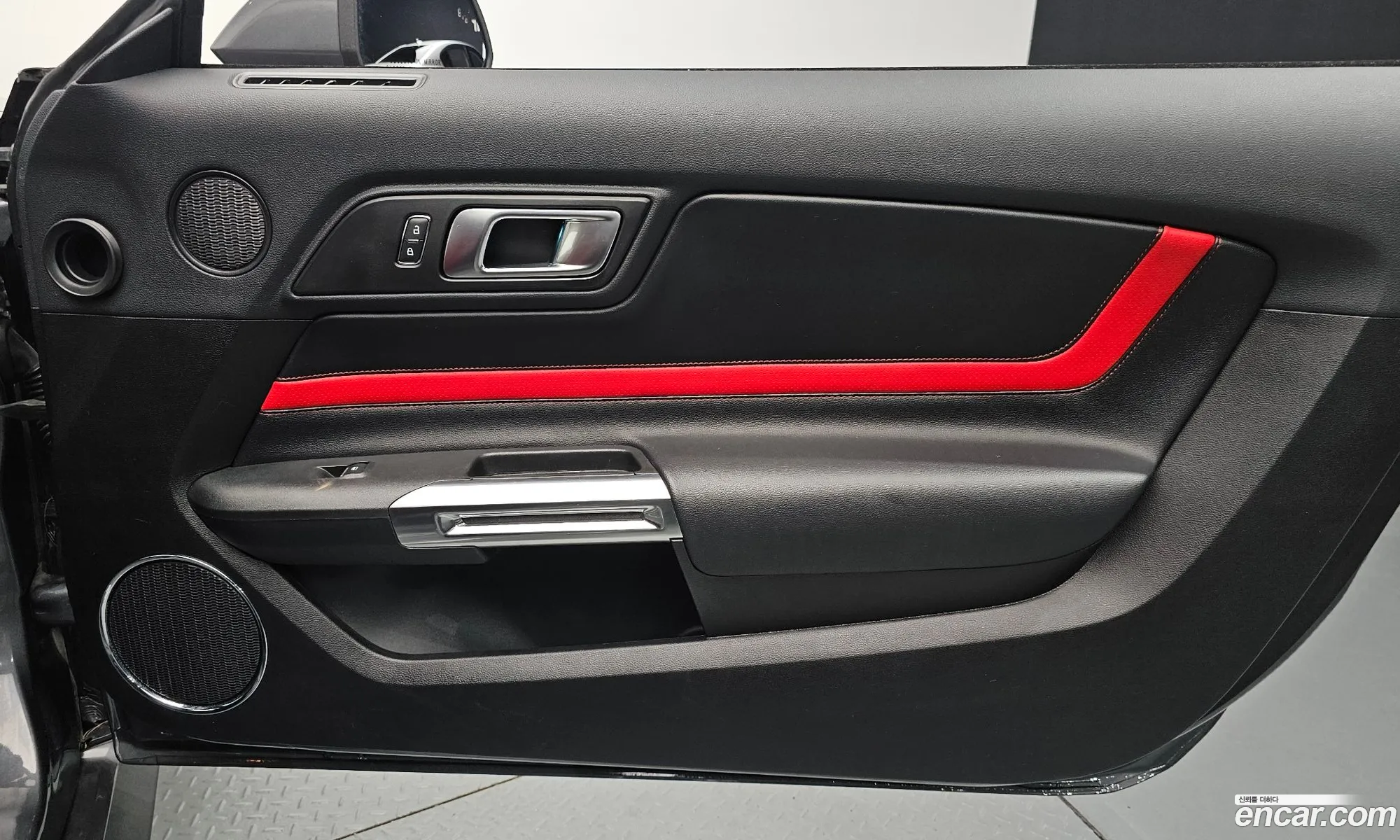 Ford Mustang 2022 — 31