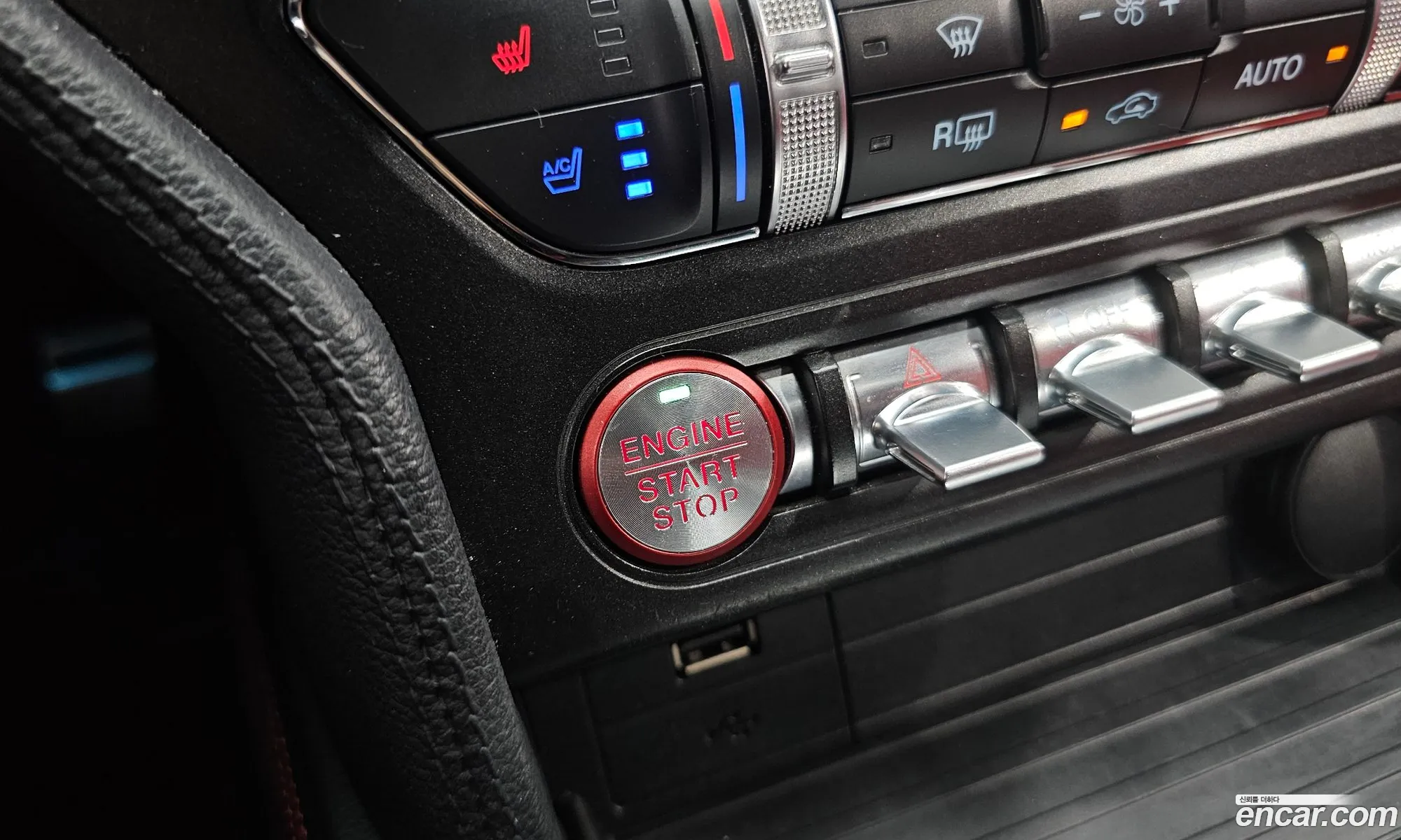 Ford Mustang 2022 — 28