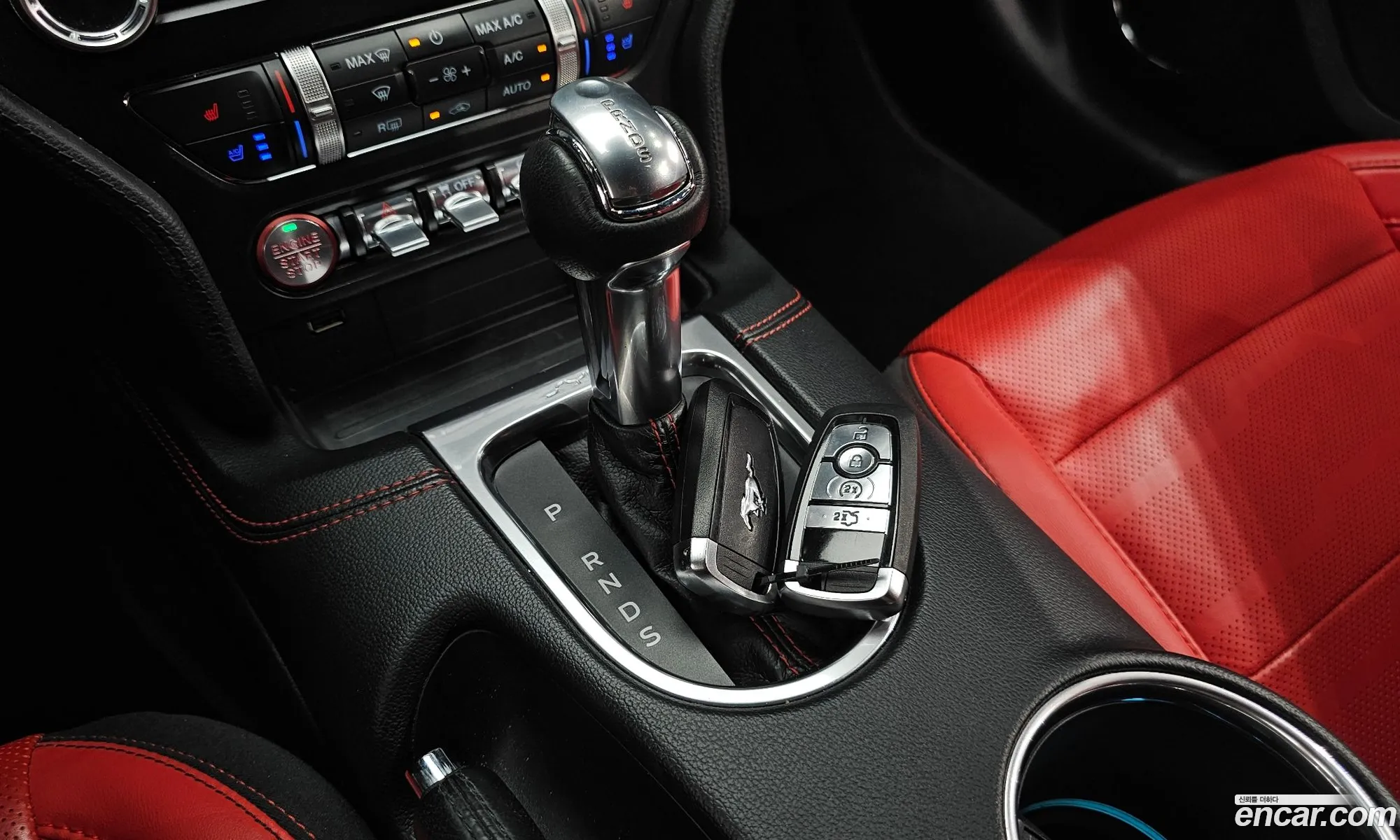 Ford Mustang 2022 — 3