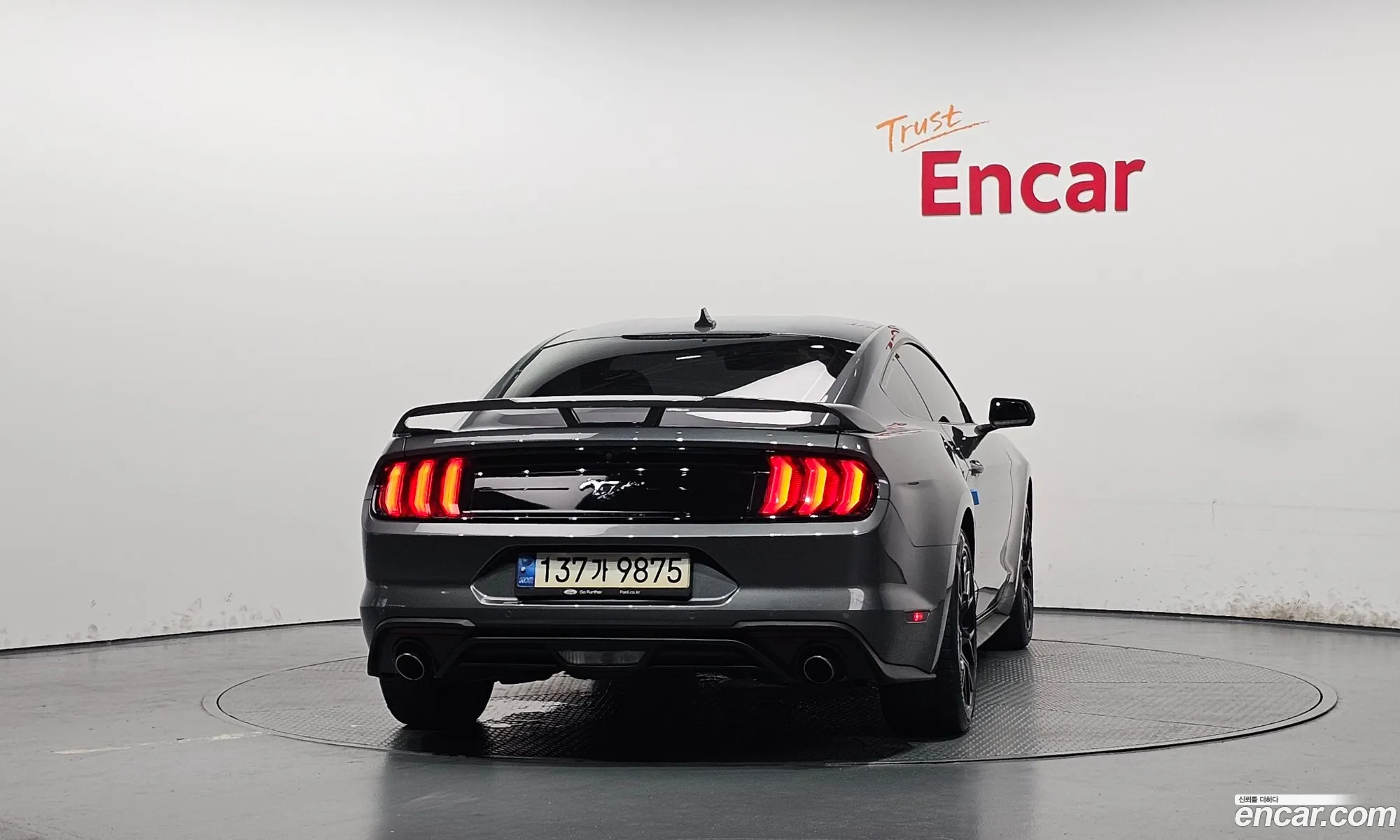 Ford Mustang 2022 — 2