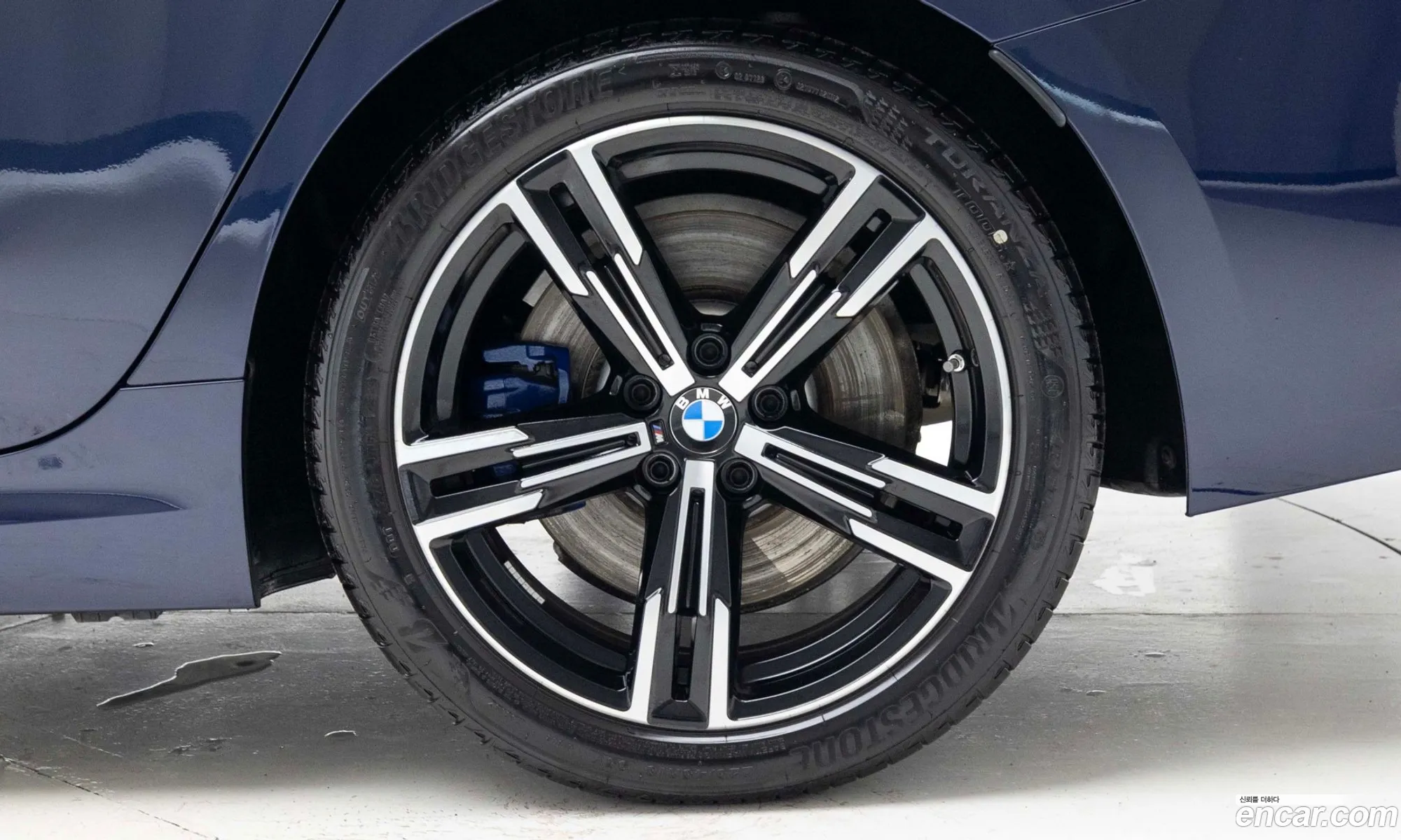 BMW 3 Series 2025 — 18