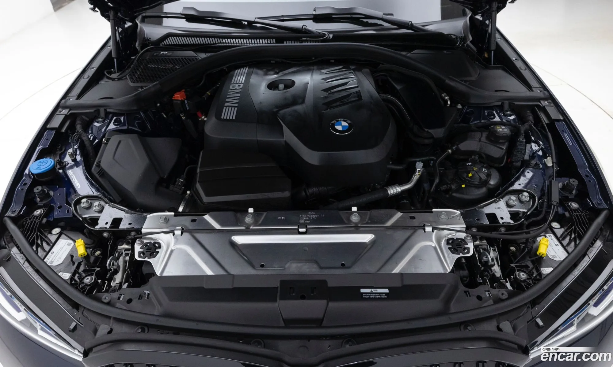 BMW 3 Series 2025 — 8